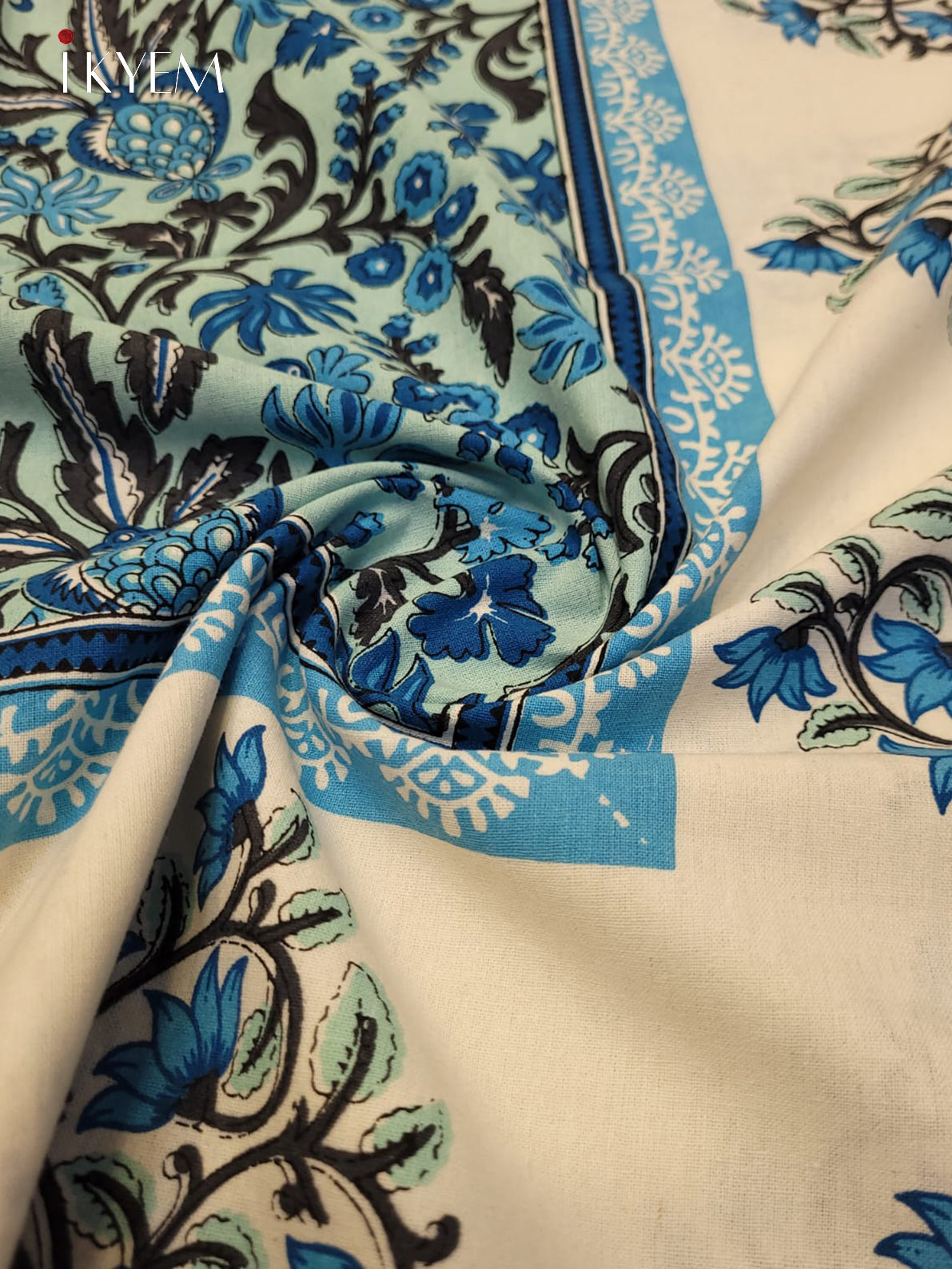 Cream & Blue - Bed SPread