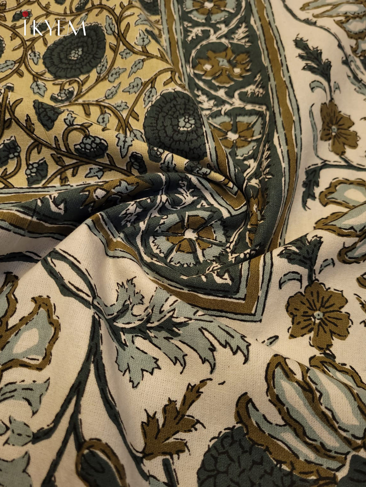 Cream & Green - Bed Spread