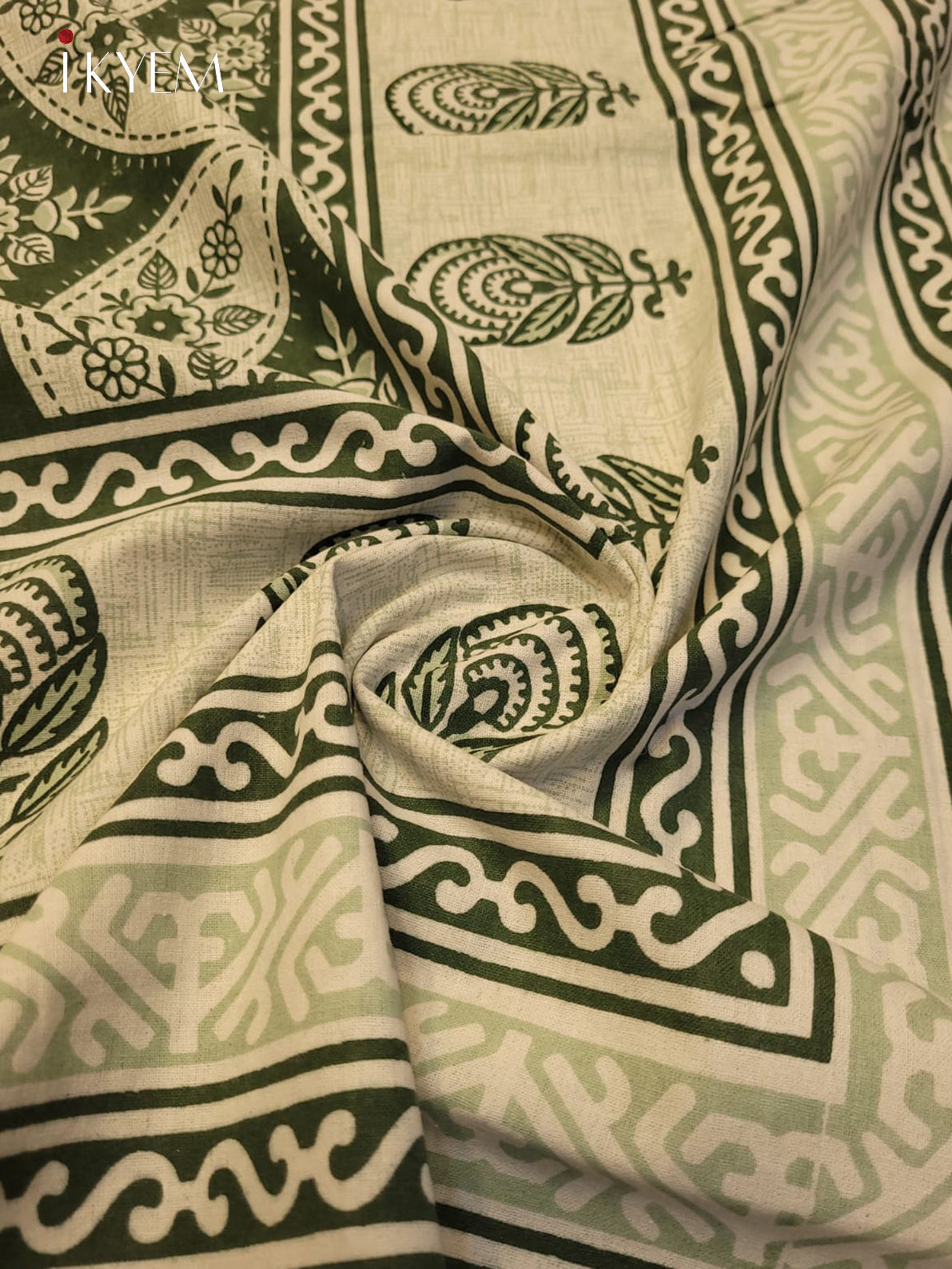 Pista and Green - Bed Spread