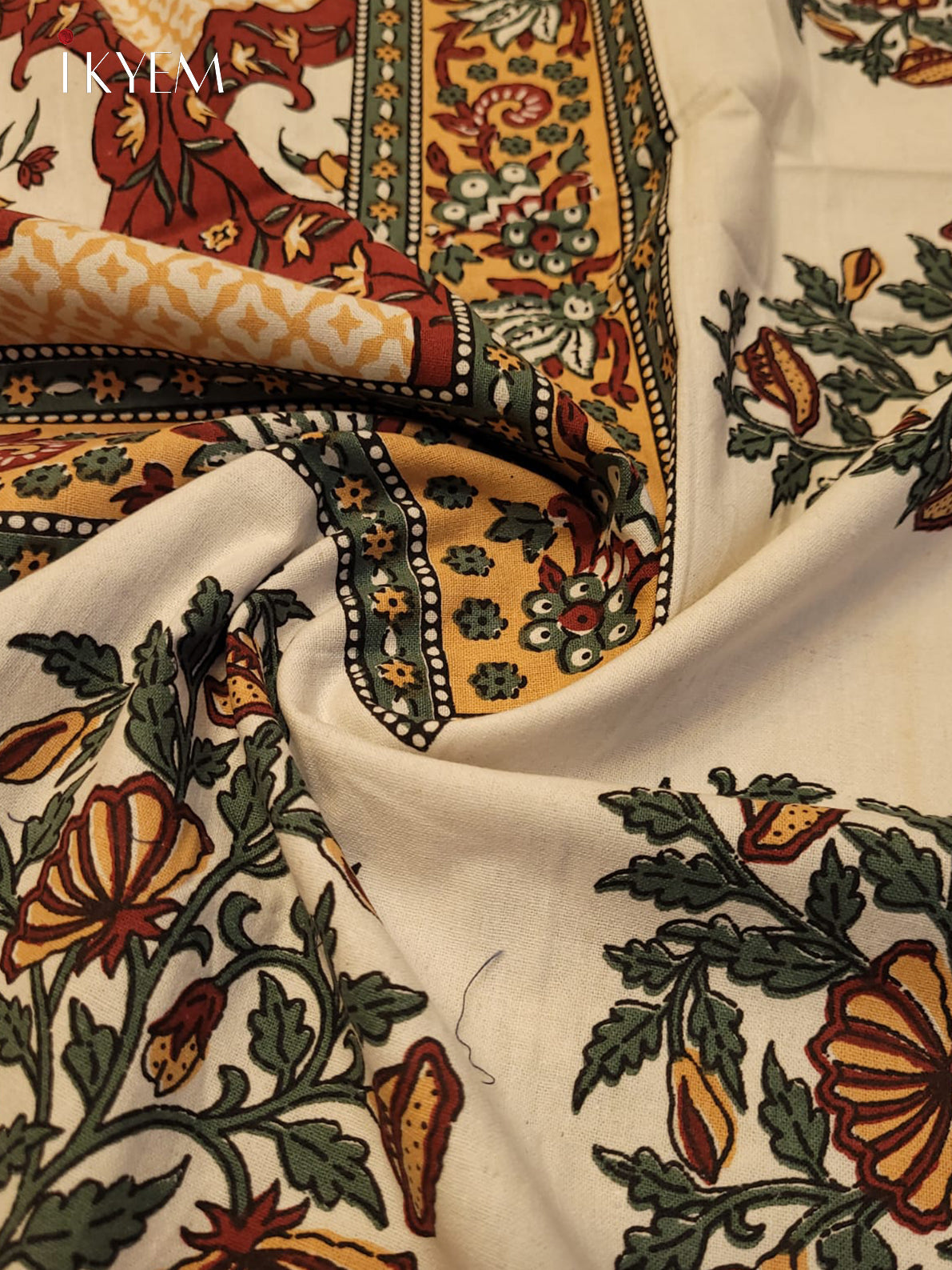 Cream & Red - Bed Spread
