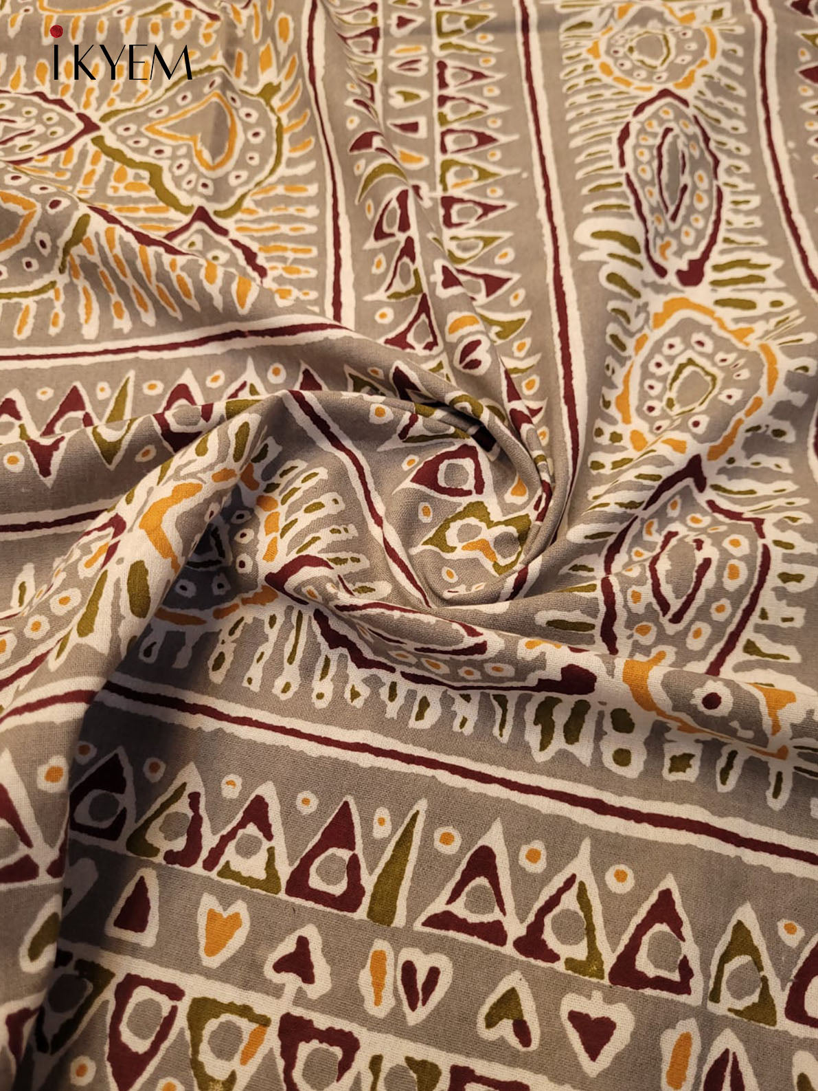 Grey and cream - Bed Spread - 4GJ03063