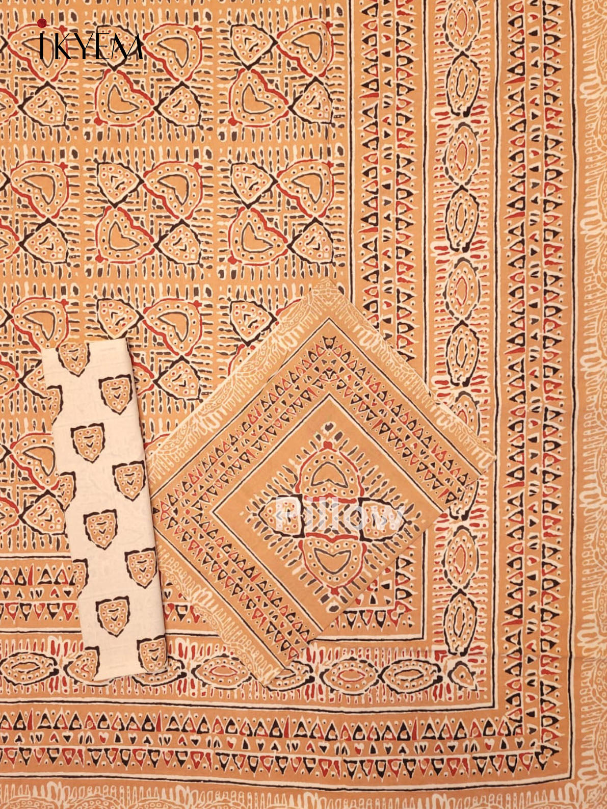 Peach and cream - Bed Spread