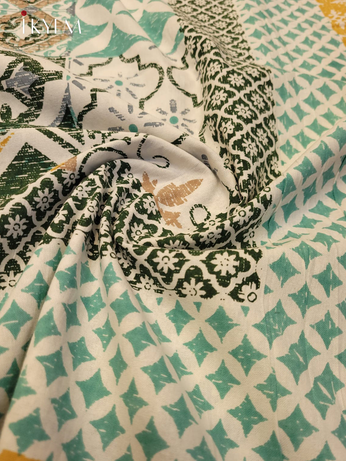 Cream & Green - Bed Spread