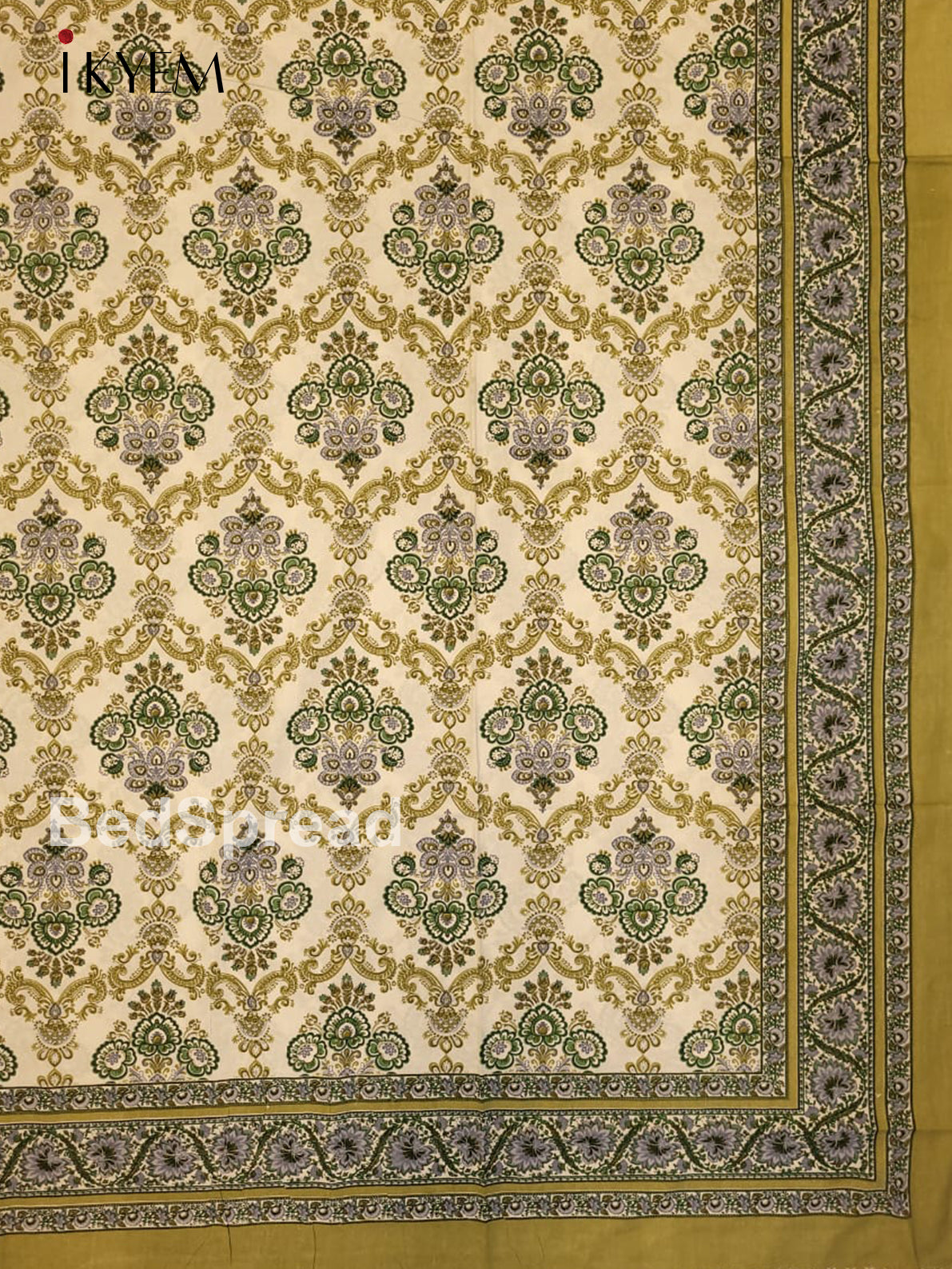 Cream & Green - Bedd Spread