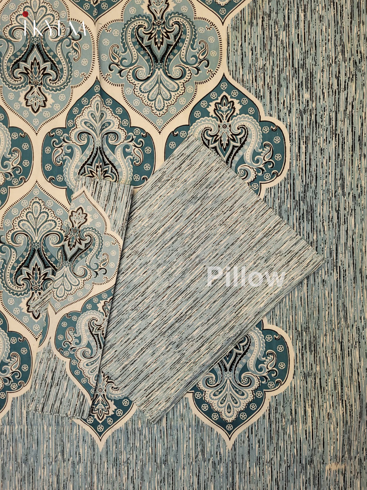 cream & Blue - Bed SPread