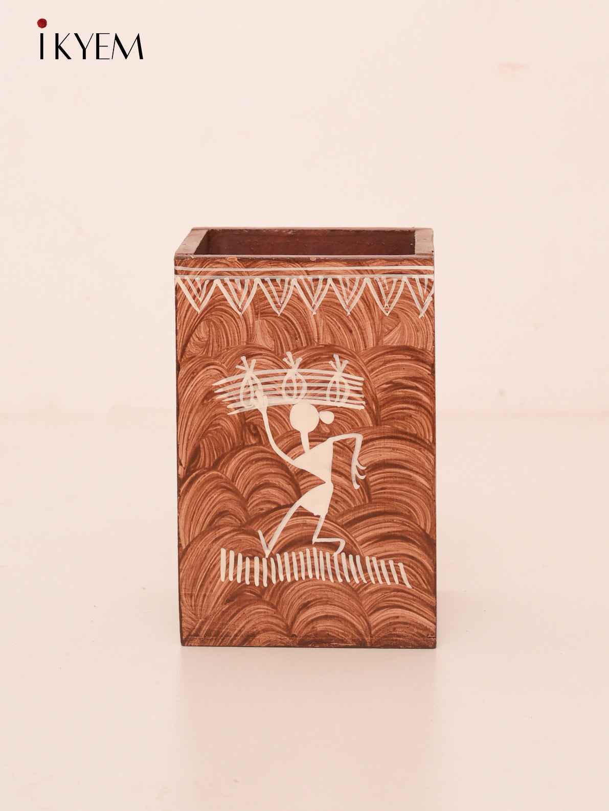 Wooden Pen Stand - 4GJ03583