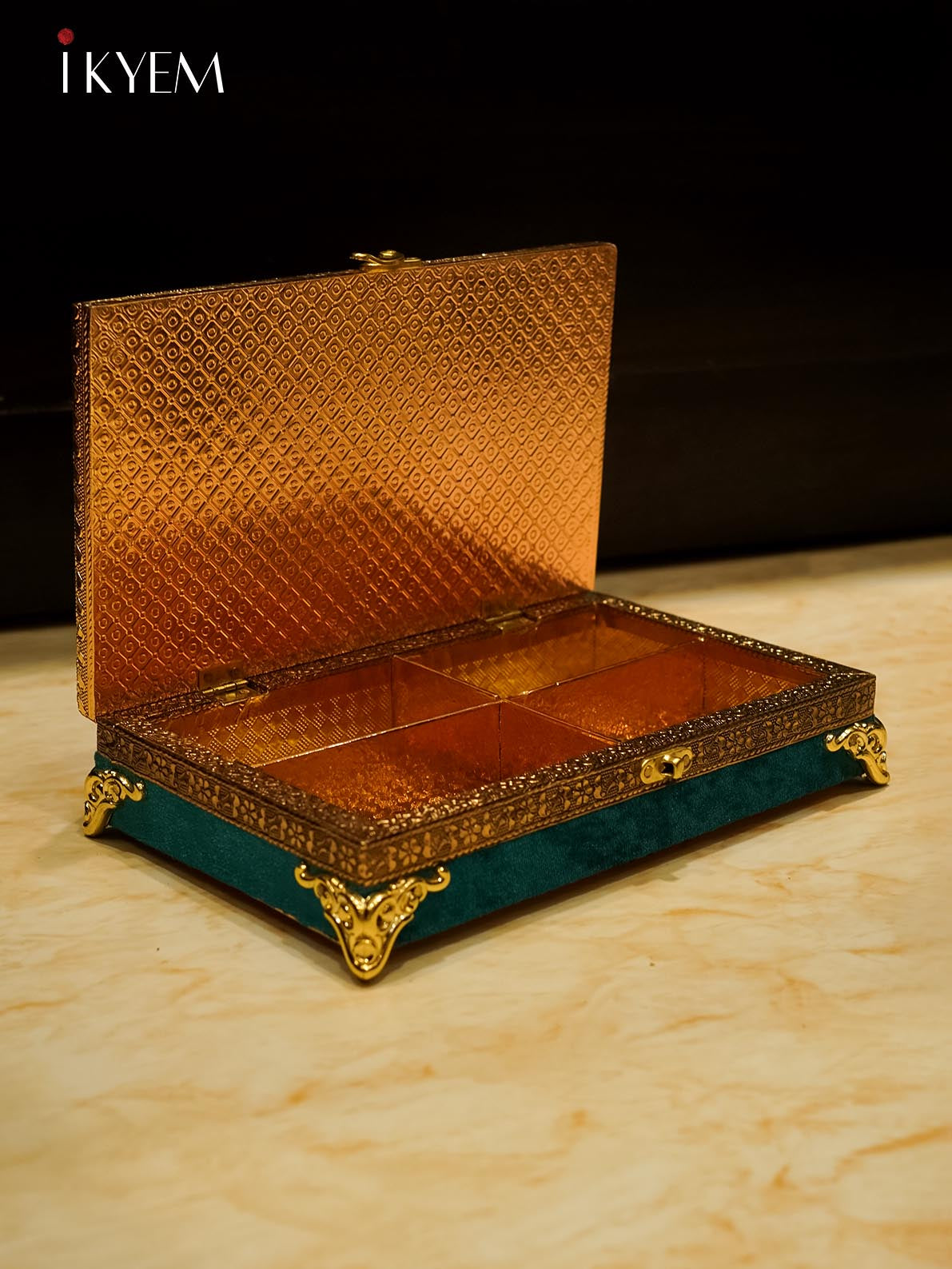 Nut Box