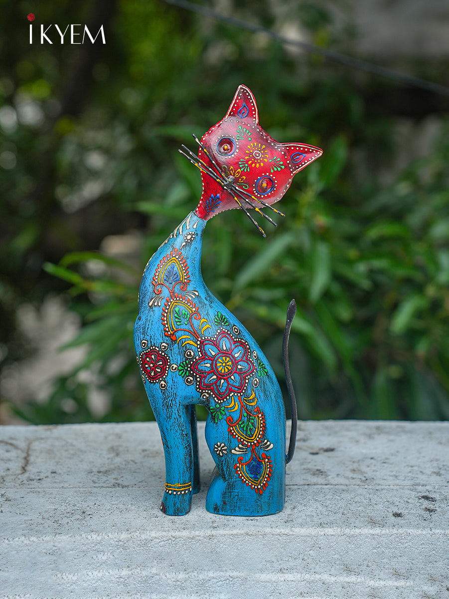 Cute Hand Painted Wood & Iron Cat – Ikyem