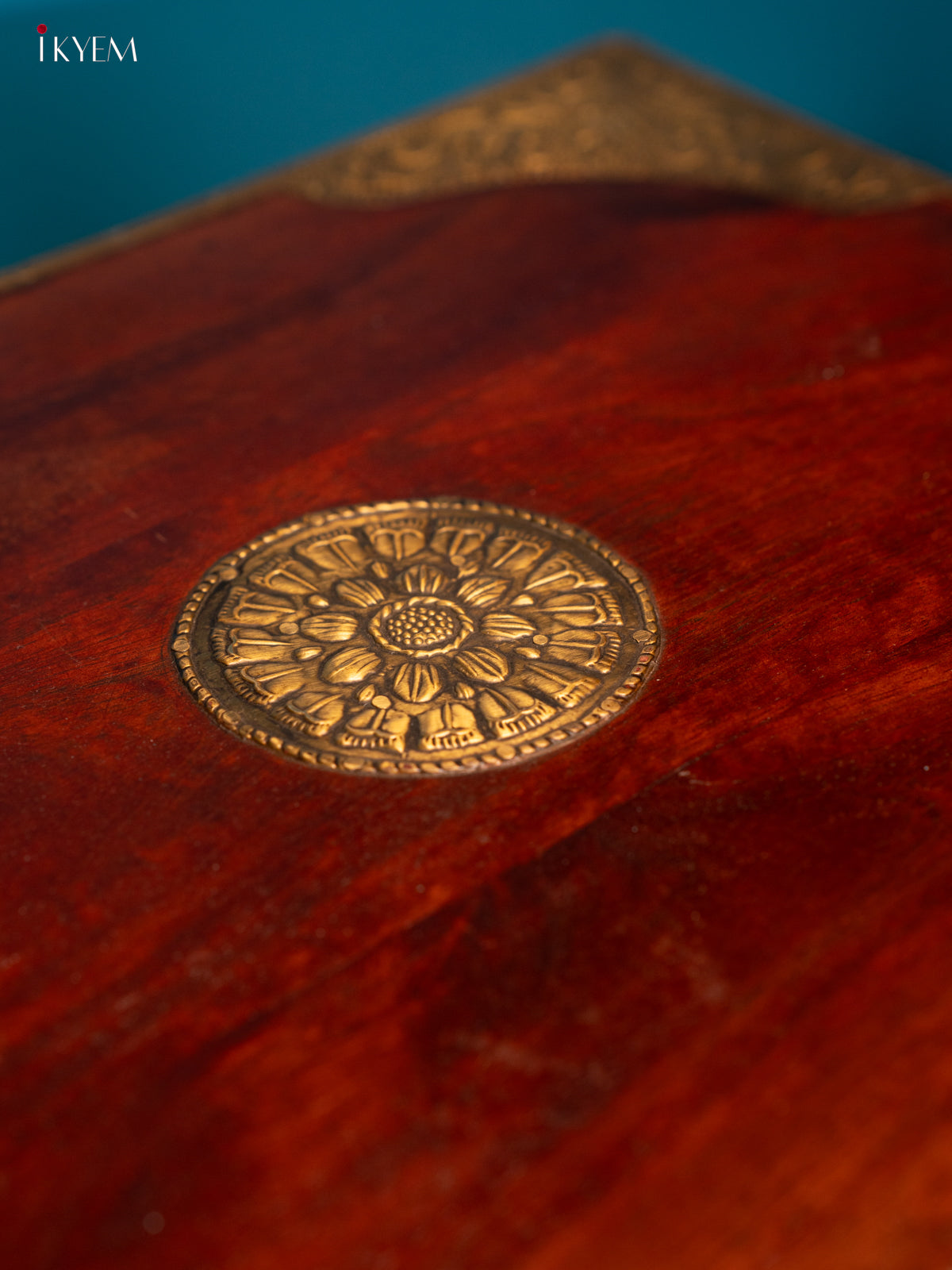 Wooden Brass Fitted Table - 18.1 Inch 4IJ26165