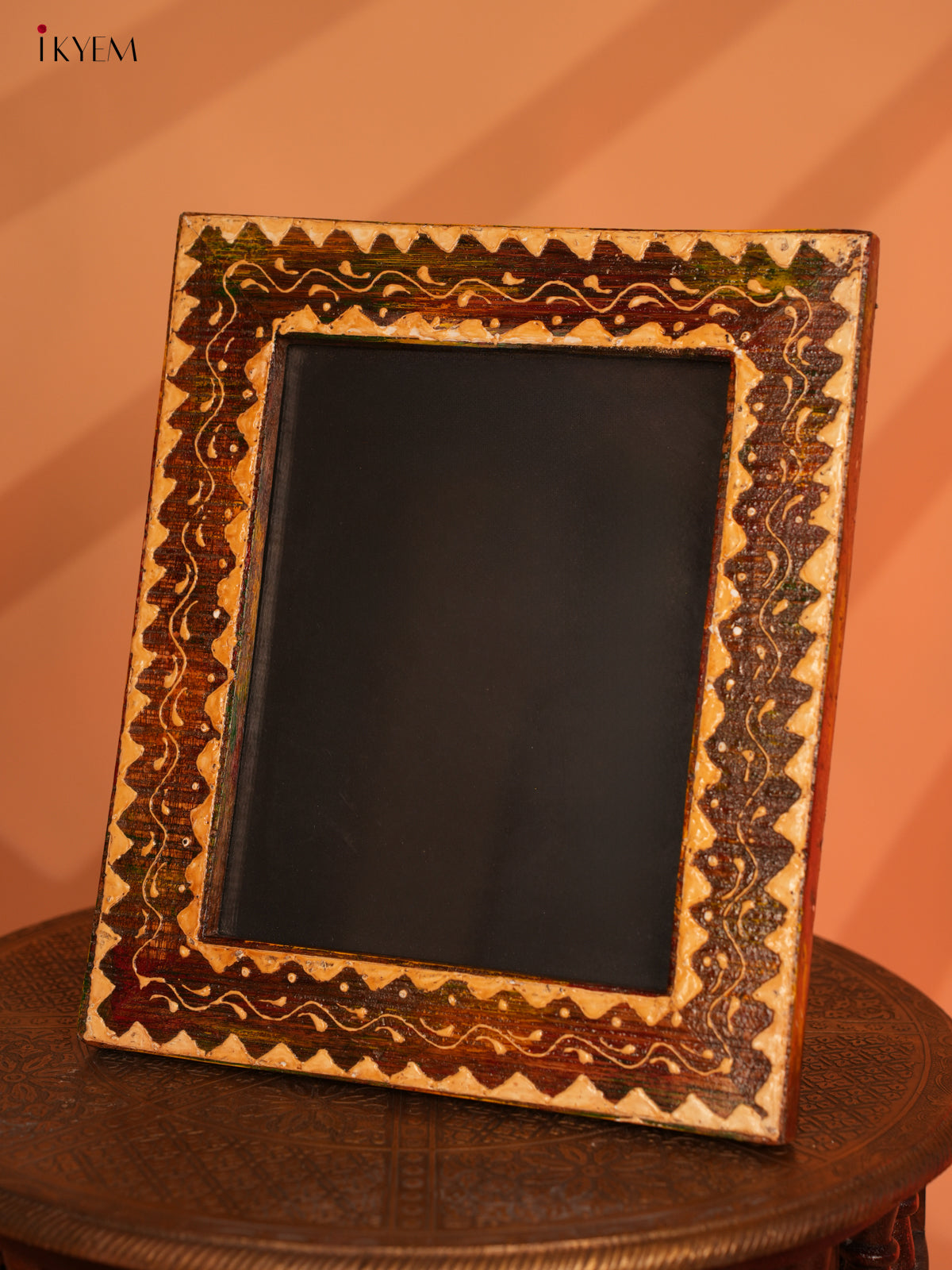 wooden hand painted photo frame - 13 Inch - 4IJ30022