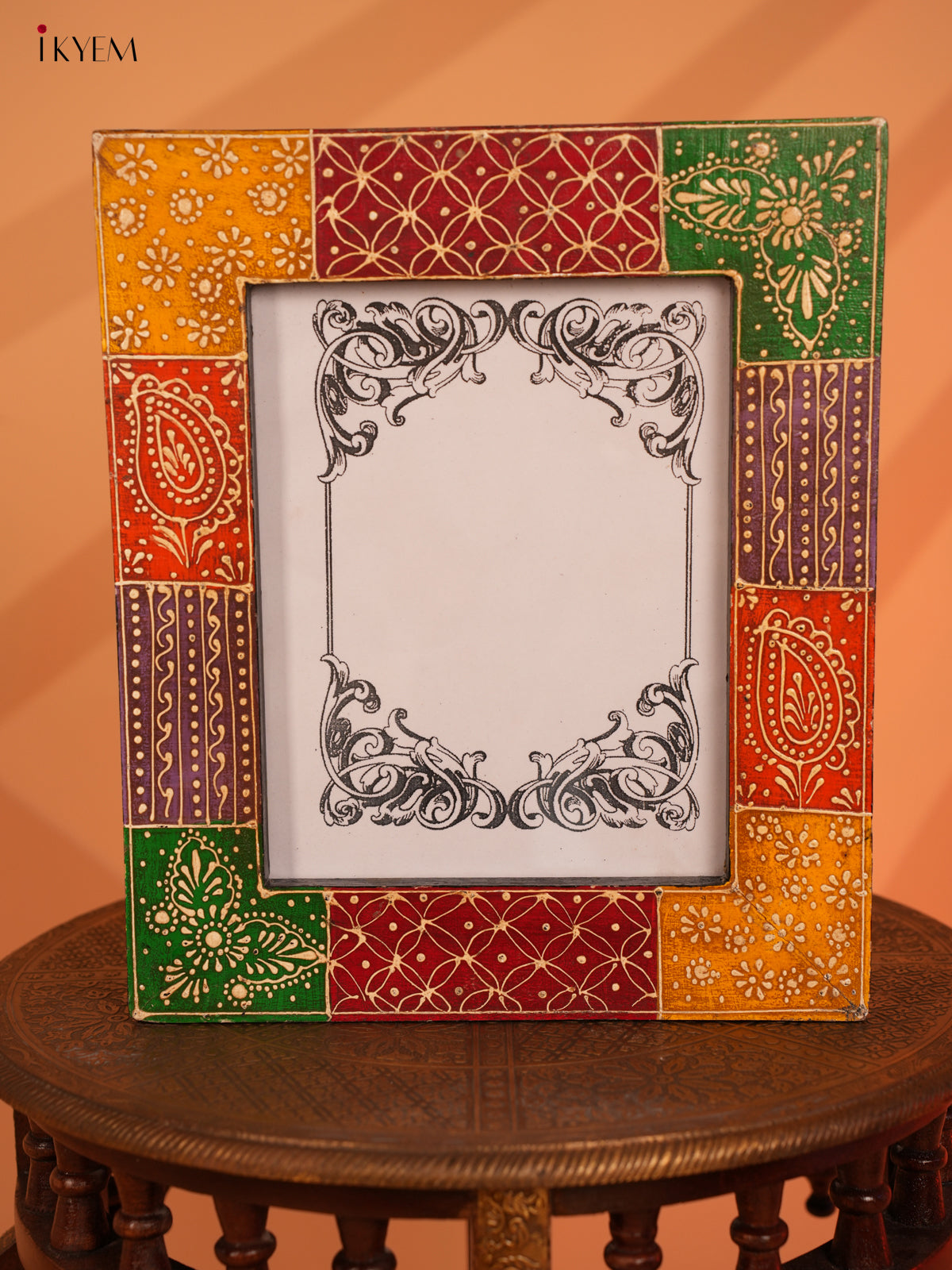 wooden hand painted photo frame - (14×11)- 4IJ30026