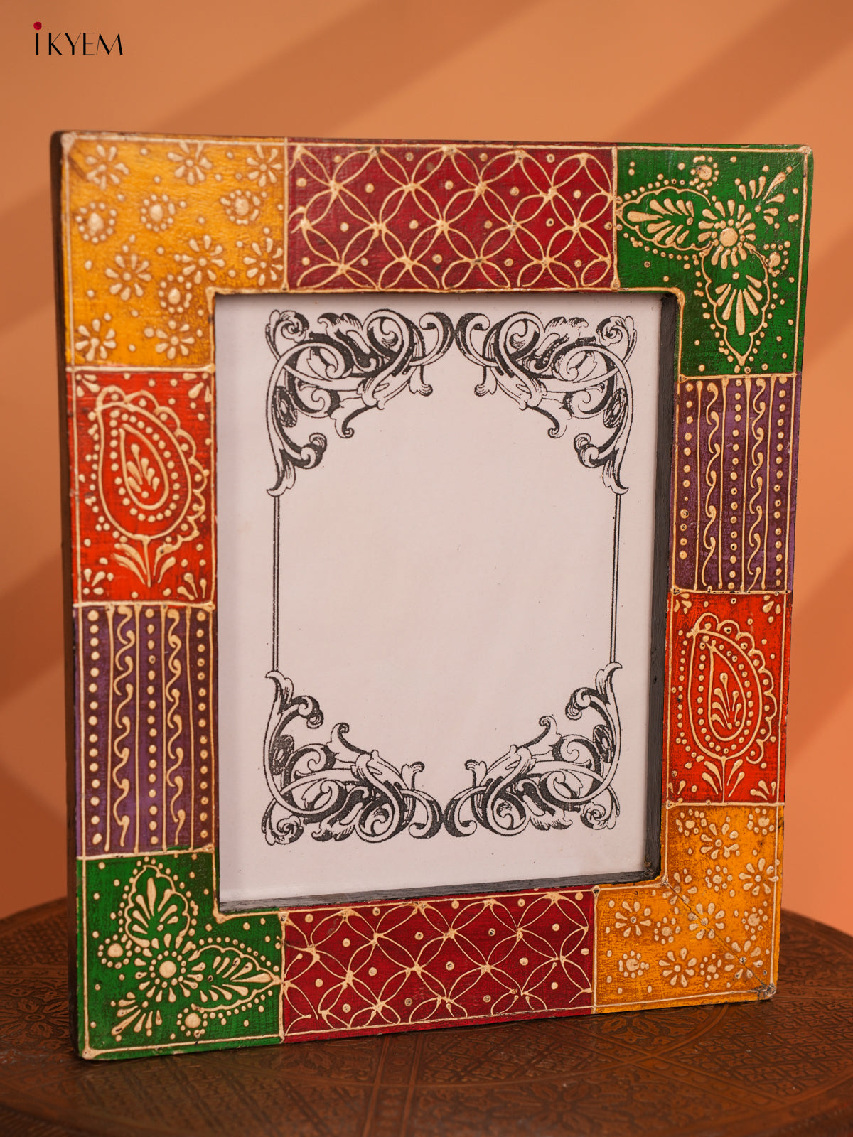 wooden hand painted photo frame - (14×11)- 4IJ30026