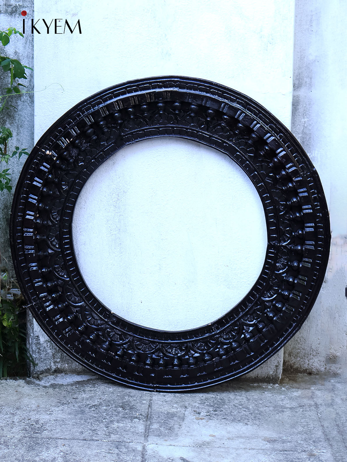 Celestial Circle - Ornate Circular Wooden Frame