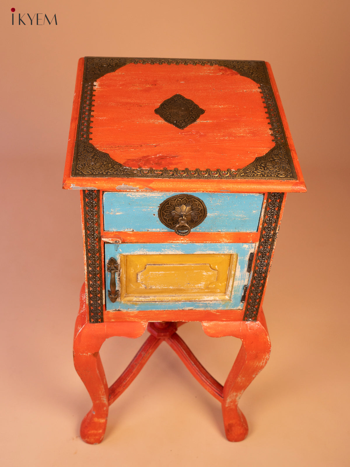 Vintage Inspired Side Table with Brass Accents - (33×16) Inch - 4JJ04046