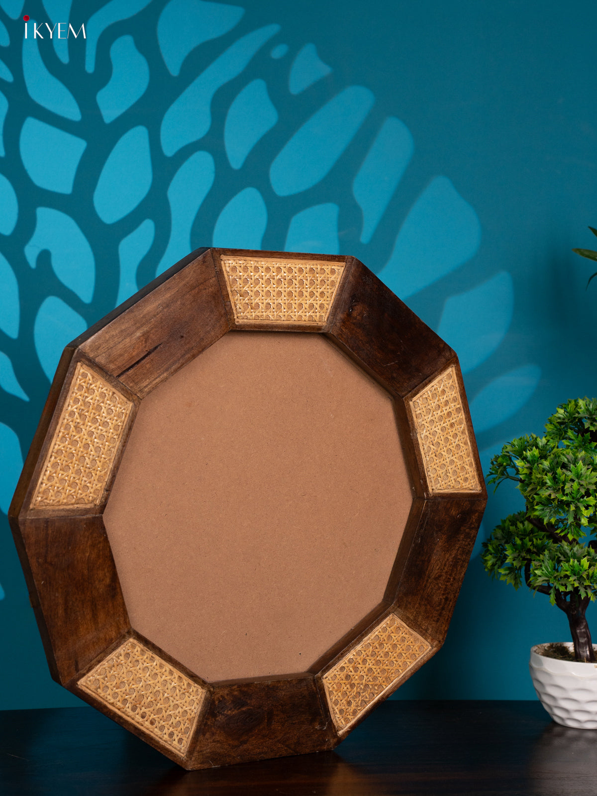 Wooden Frame with Wicker Accents - 28.8 Inch - 4JJ04059