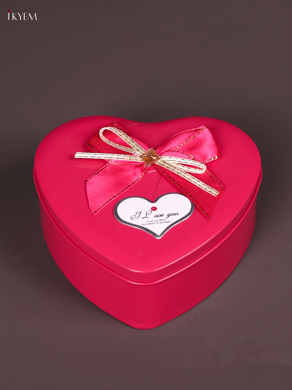Beautiful Pink Heart Shaped Tin Box
