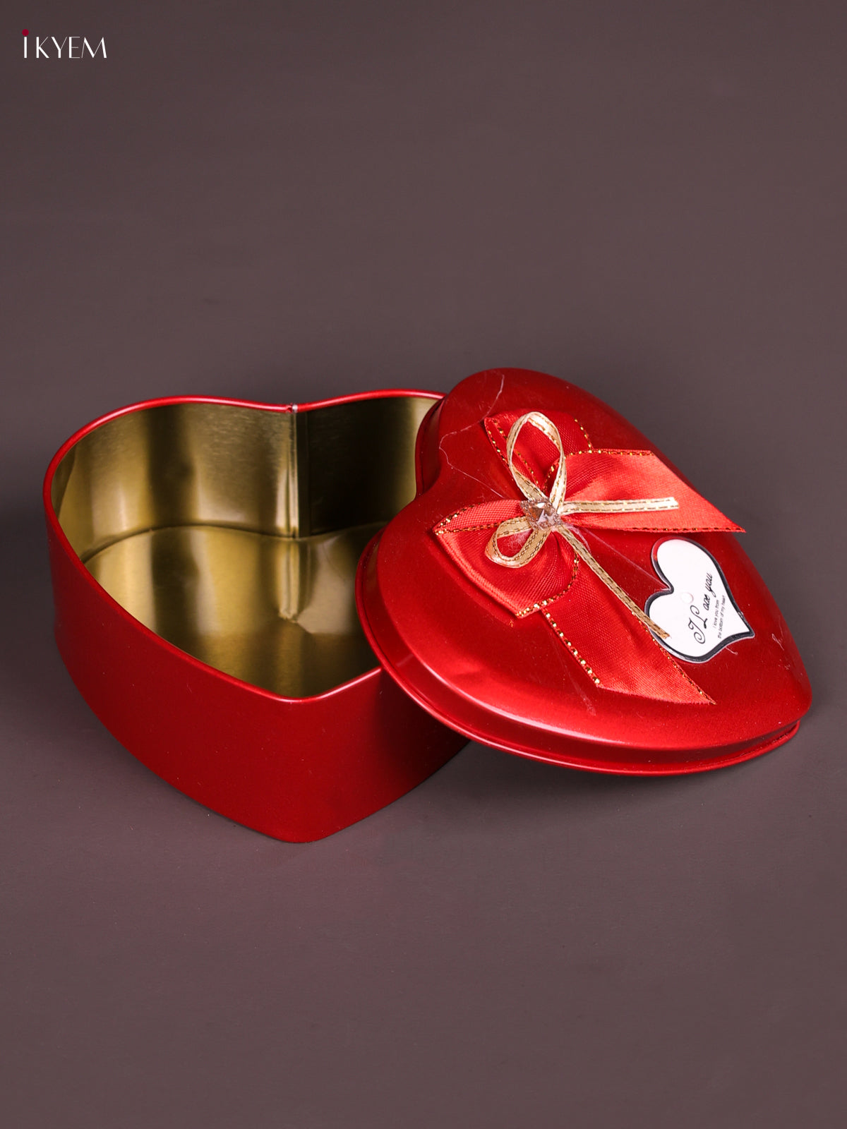 Charming Red Heart Gift Box 1