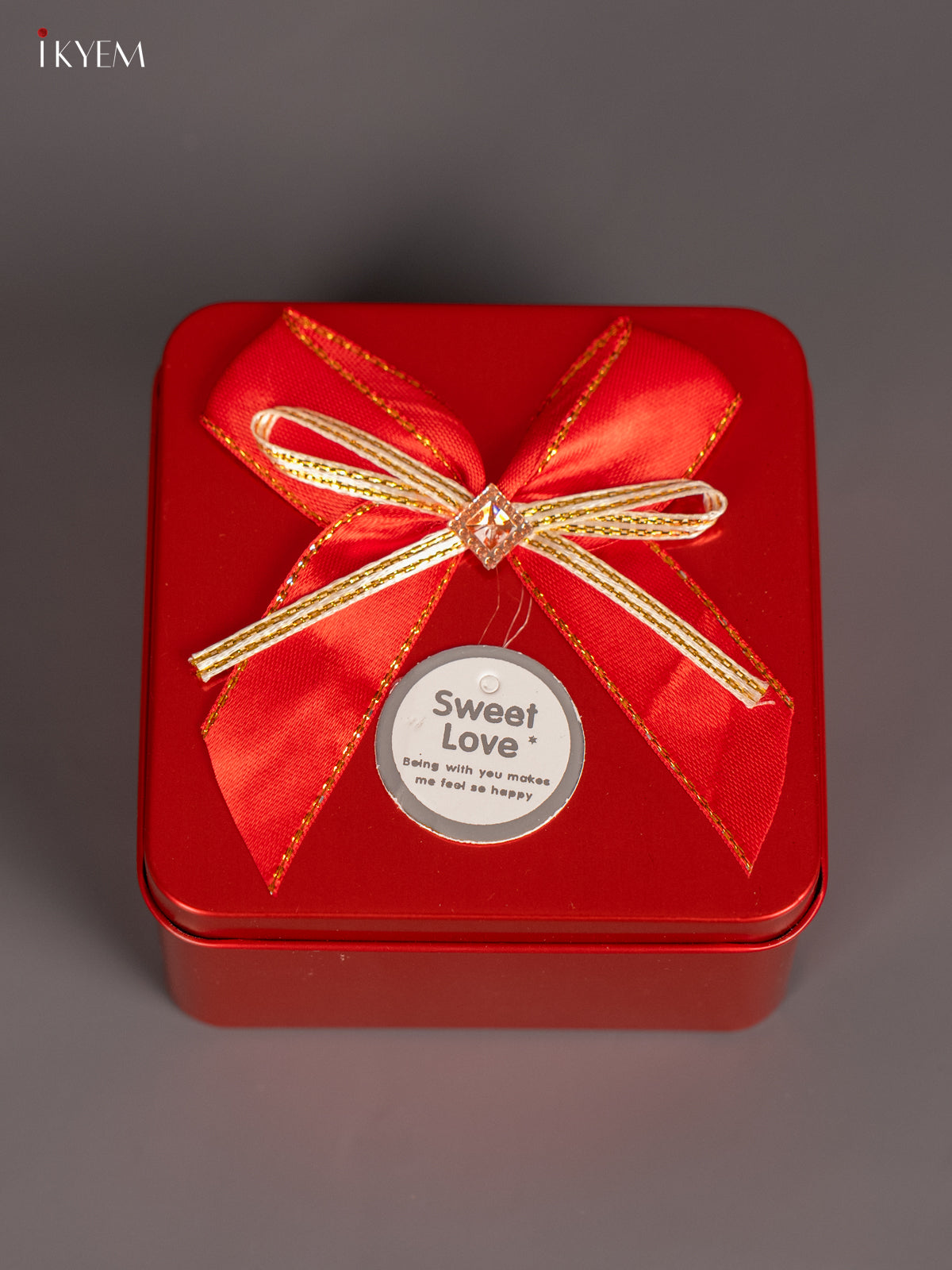 Charming Square Red Tin Box for Festive Storage - 3.5 Inch