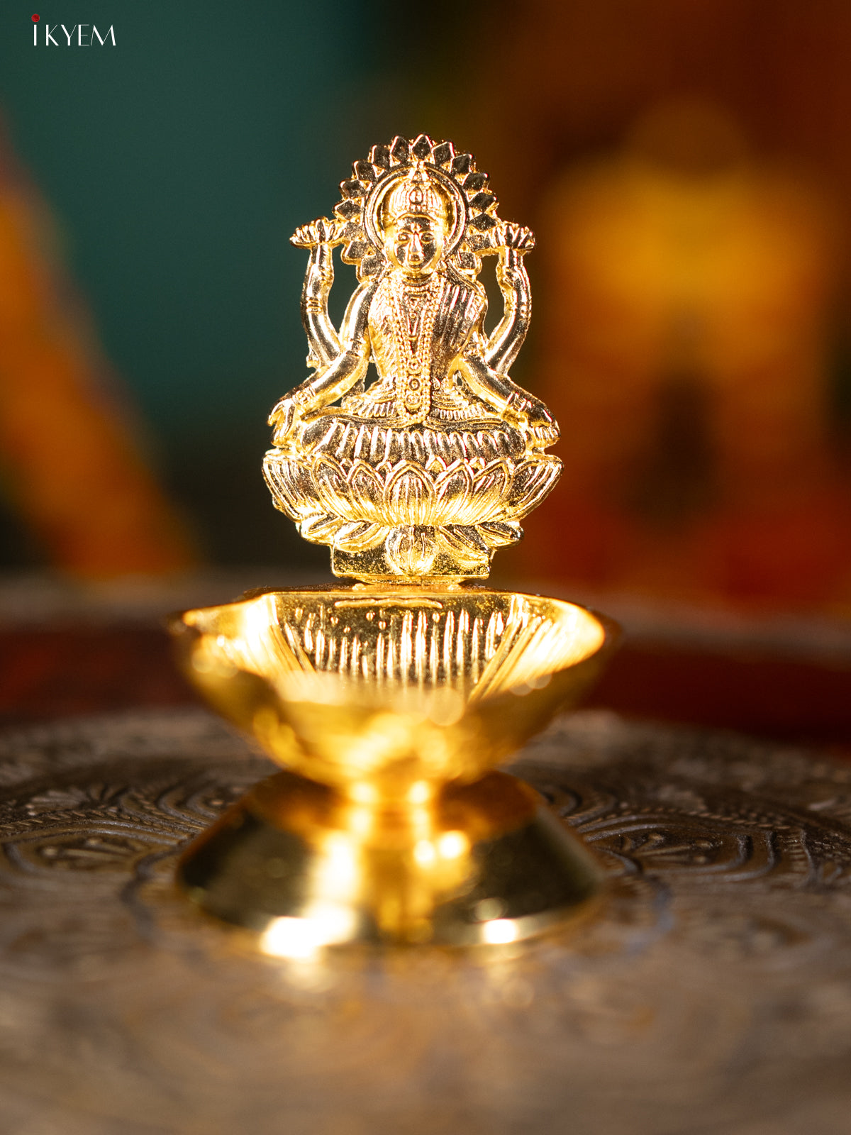 Chic Gold Plated Shank Oil Lamp With Goddess Lakshmi Design 5