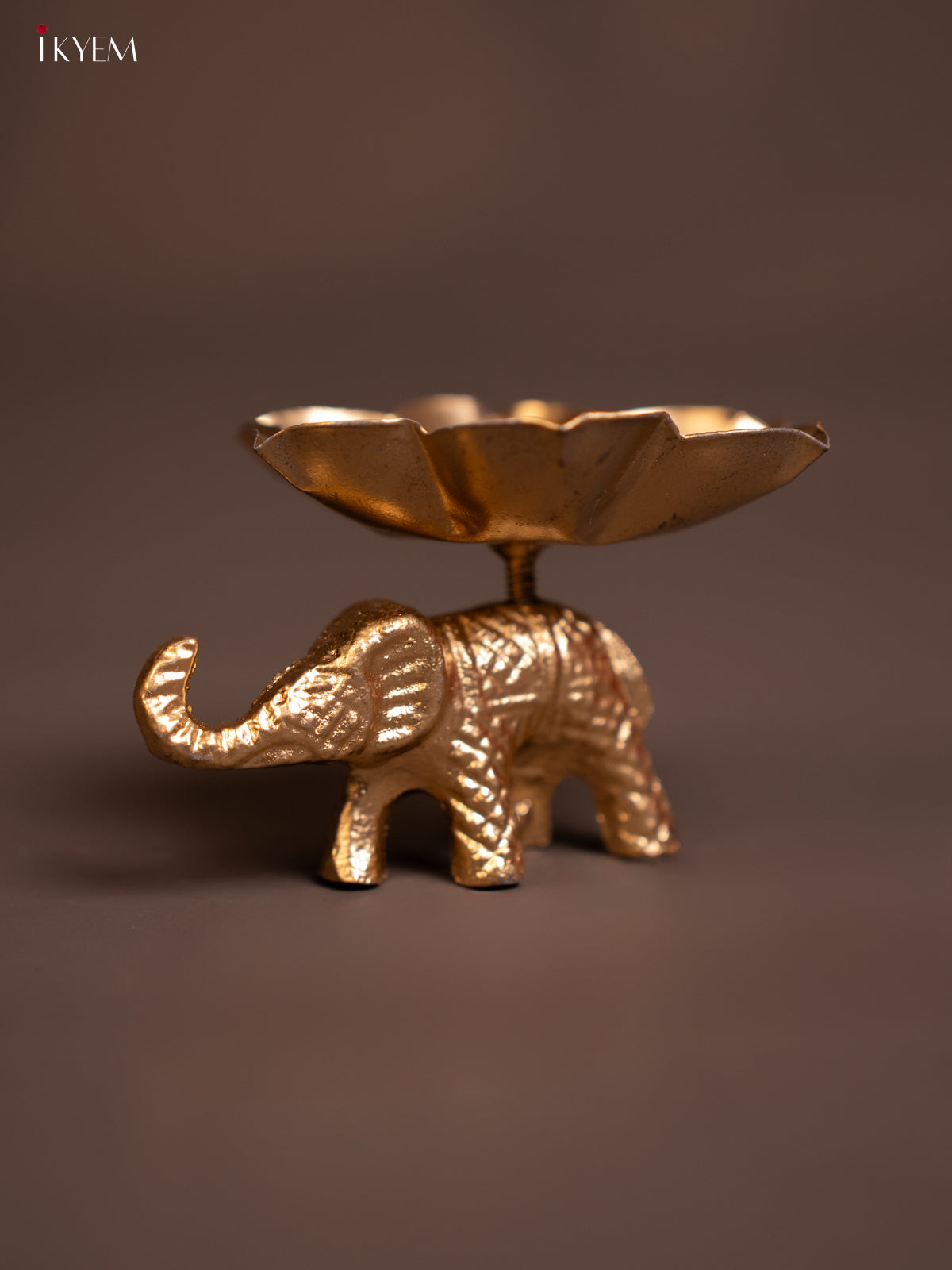 Cute Metal Elephant Shaped Candle Holder 