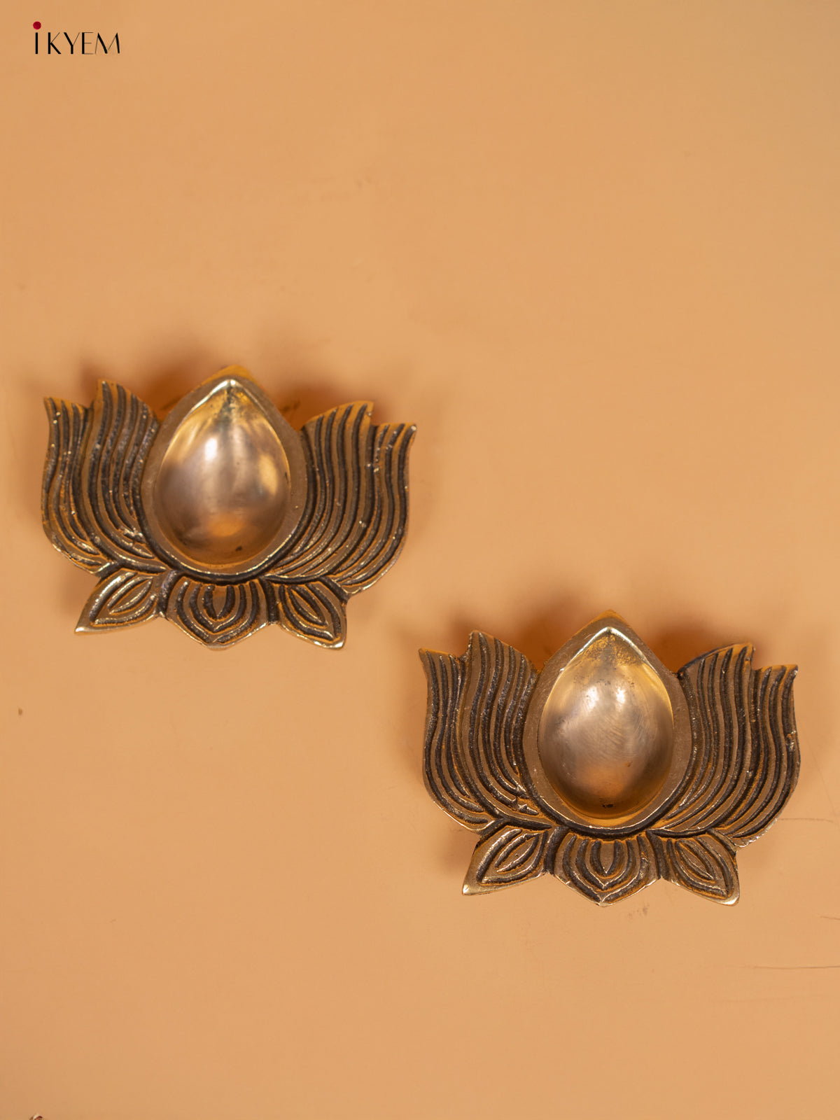 Brass Lotus Diya (3×3) Inch- Antique (set of 2) - KB12116