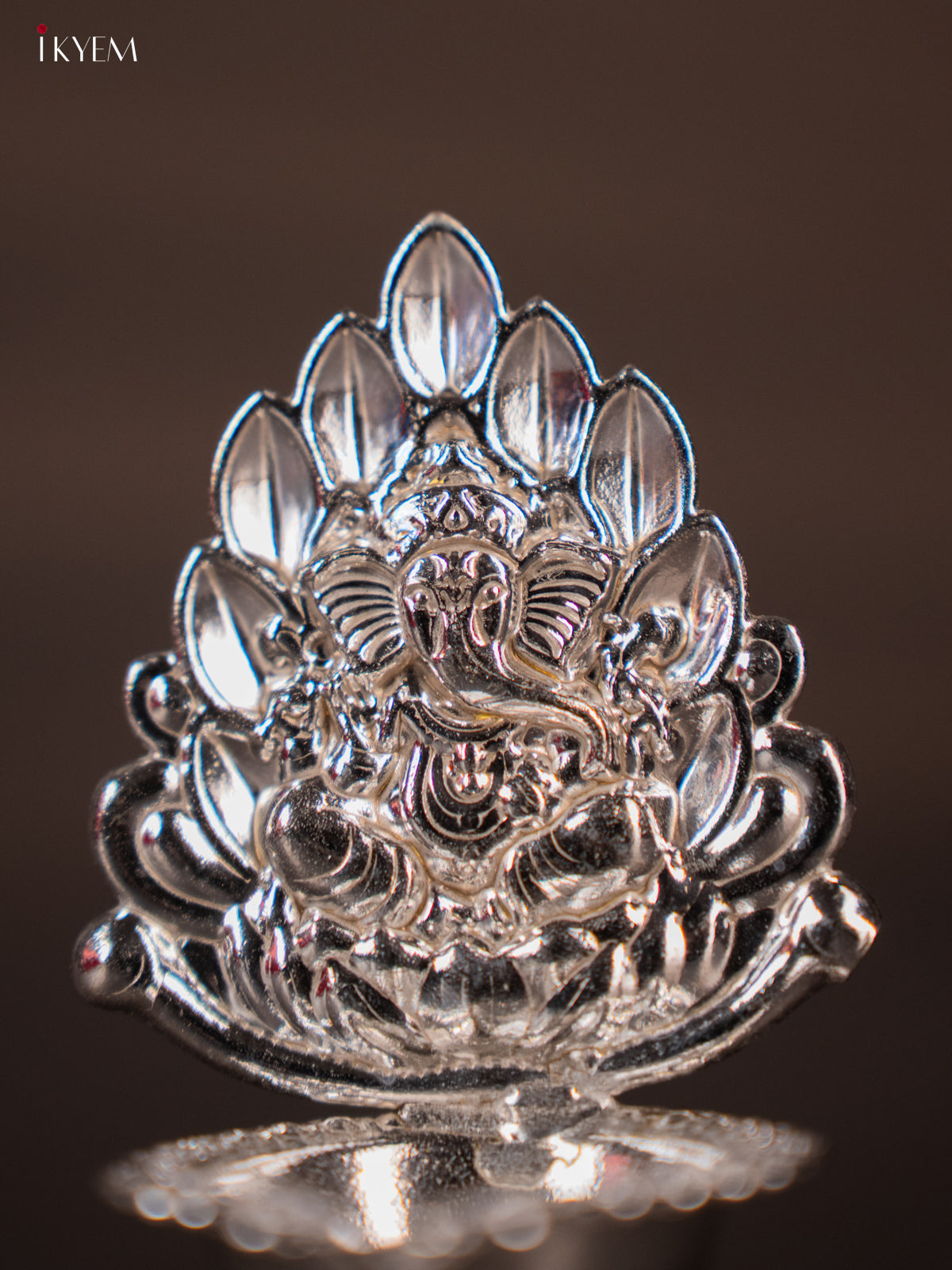 Divine German Silver Ganesha Printed Small Vilakku 1