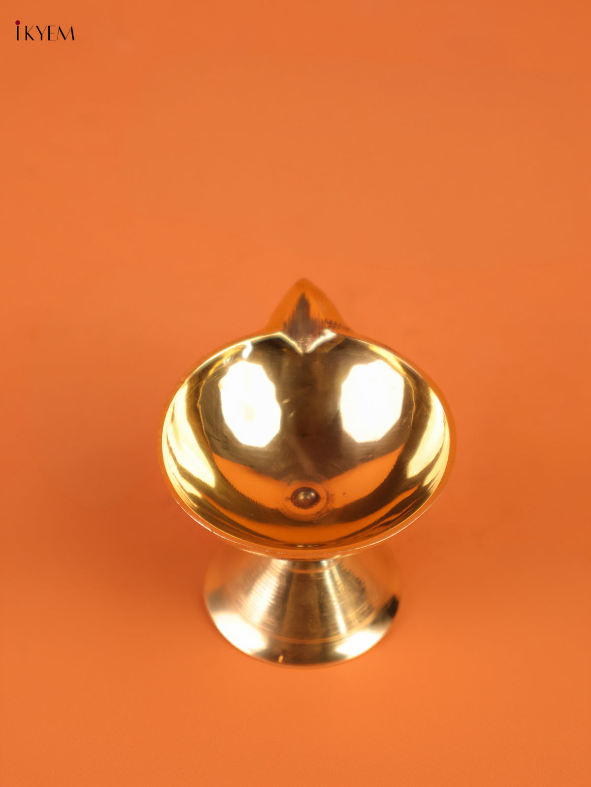 Elegant 1.5 Inch Brass Diya 1
