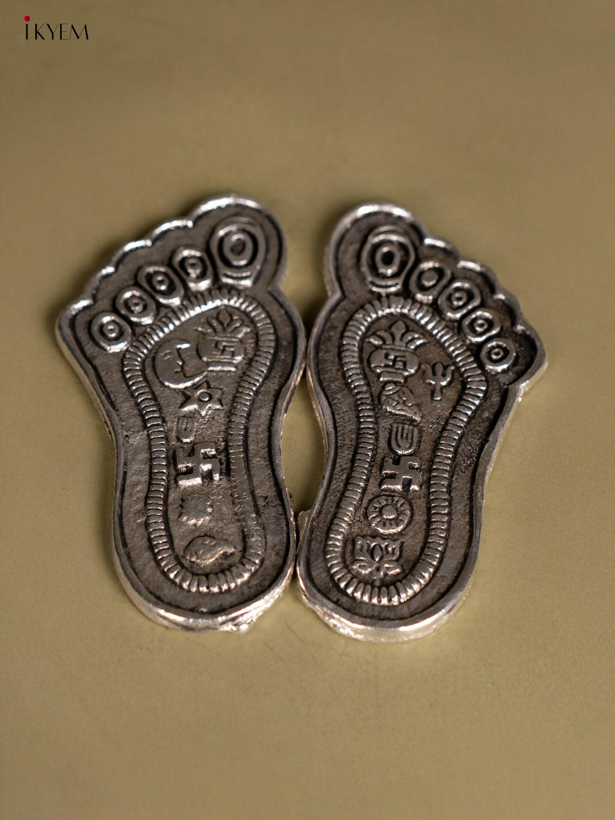 Elegant Goddess Lakshmi Paduka In German Silver 2