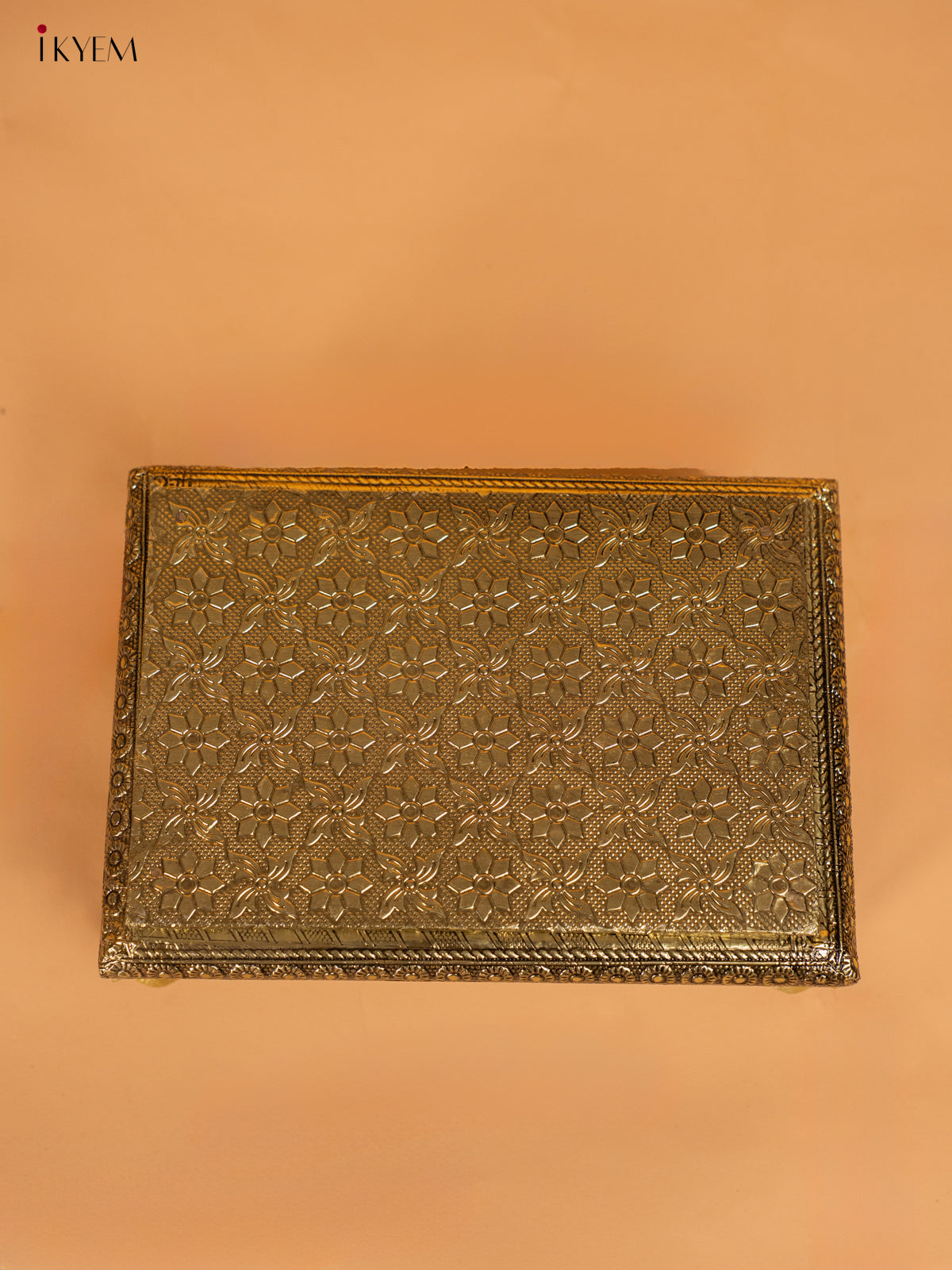 Elegant Gold Oxidized Bajot with Peacock Legs 4