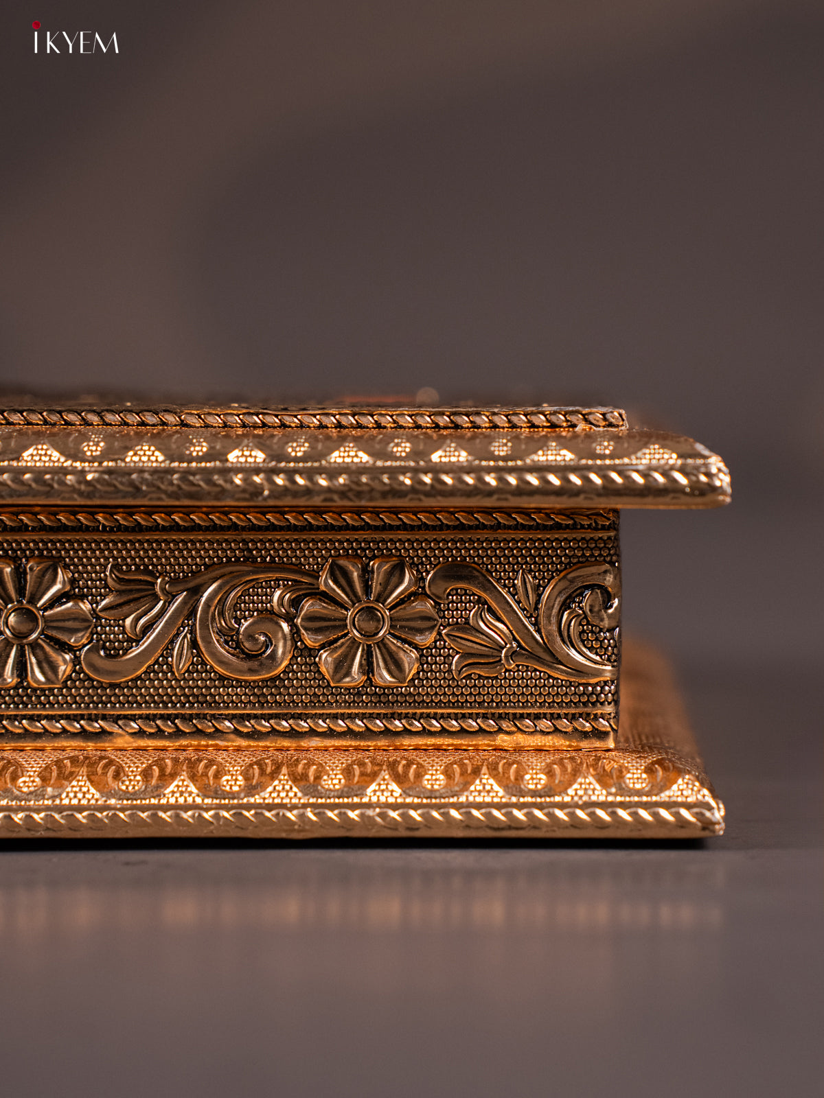 Elephant Printed Rich Dry Fruit Box with 4 Compartment 2