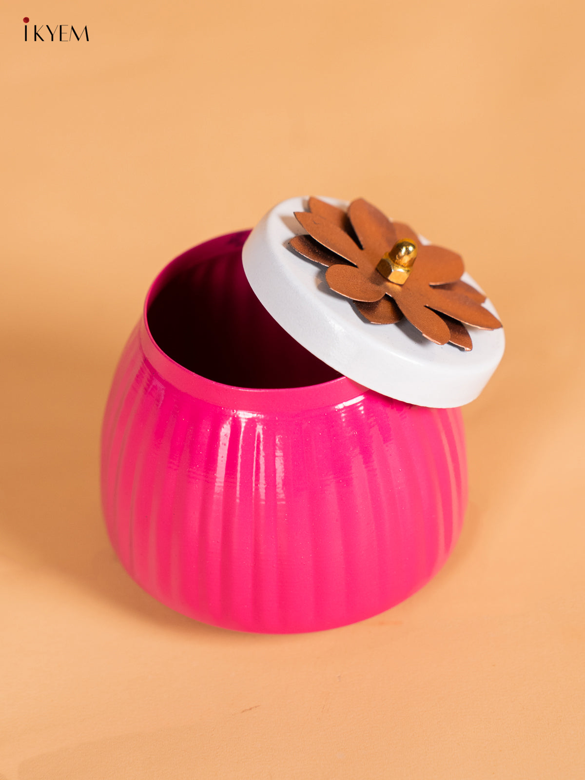 Exquisite 3.5 Inch Metal Storage Box In Pink 2