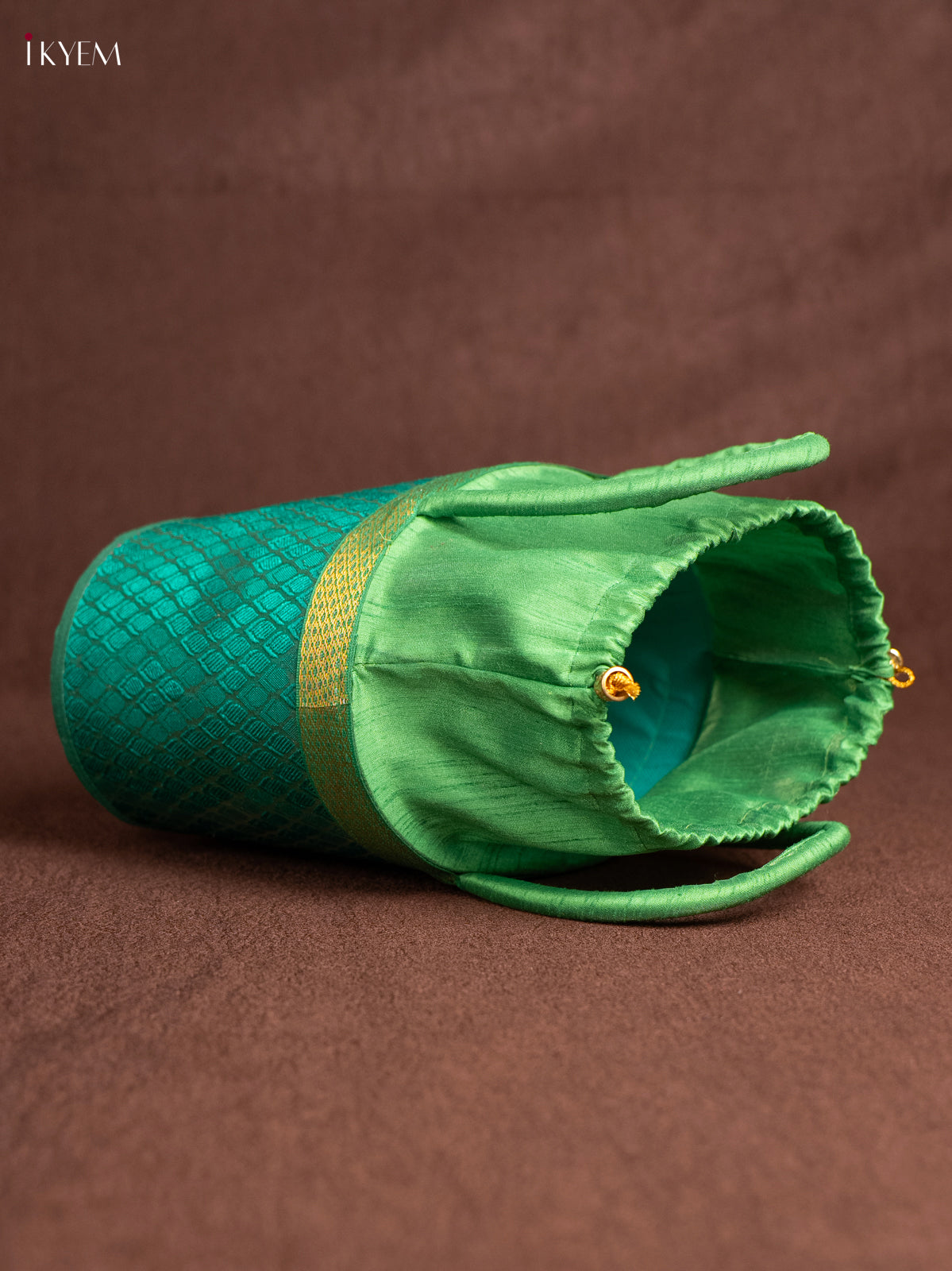 Exquisite 6 Inch Raw Silk Korai Stackable Basket In Green With Potli 2
