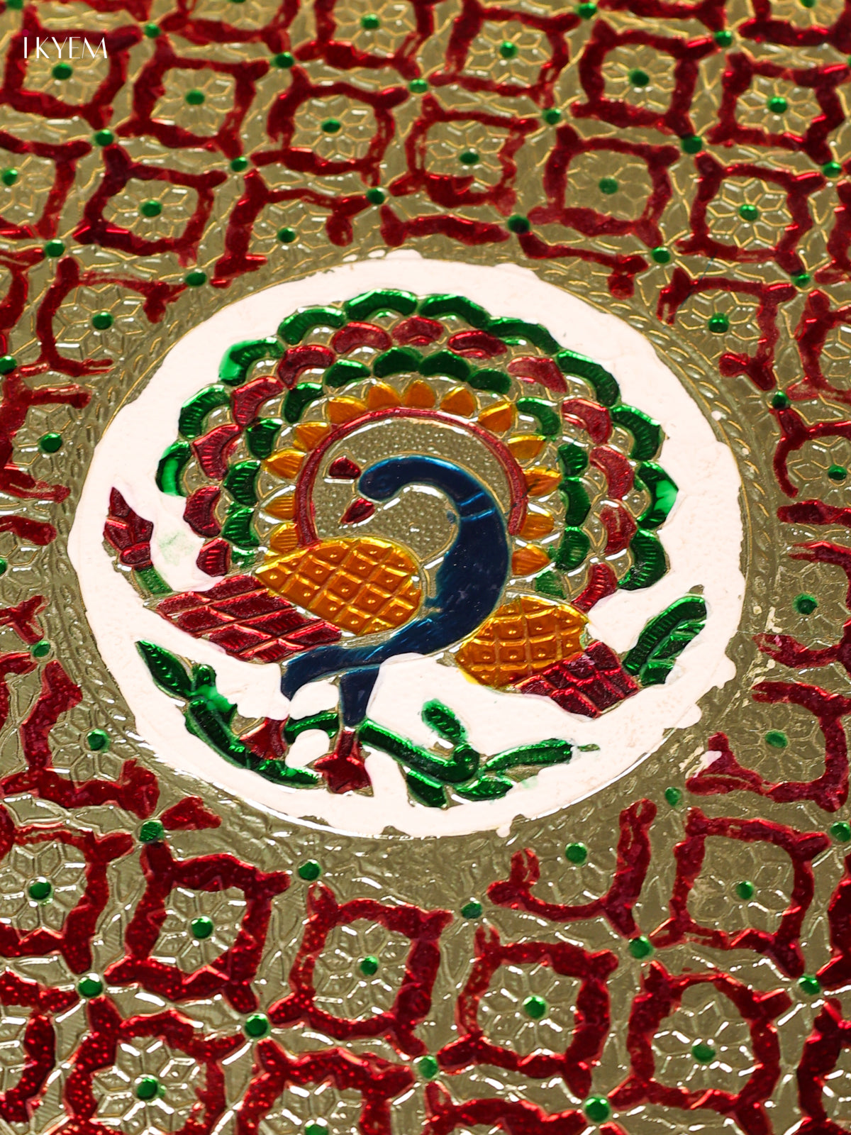 Exquisite Red Meenakari Latice Printed Round Plate 1