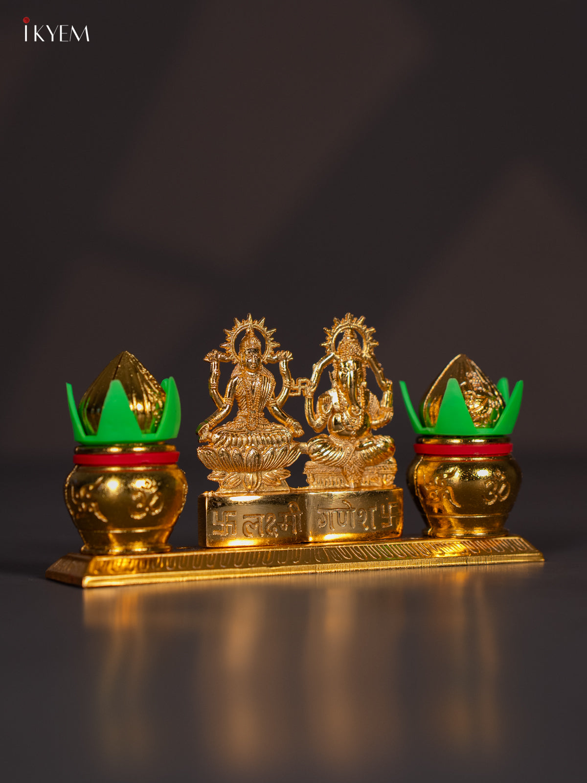 Gold Plated Lakshmi Ganesha Idol with Kalash 3