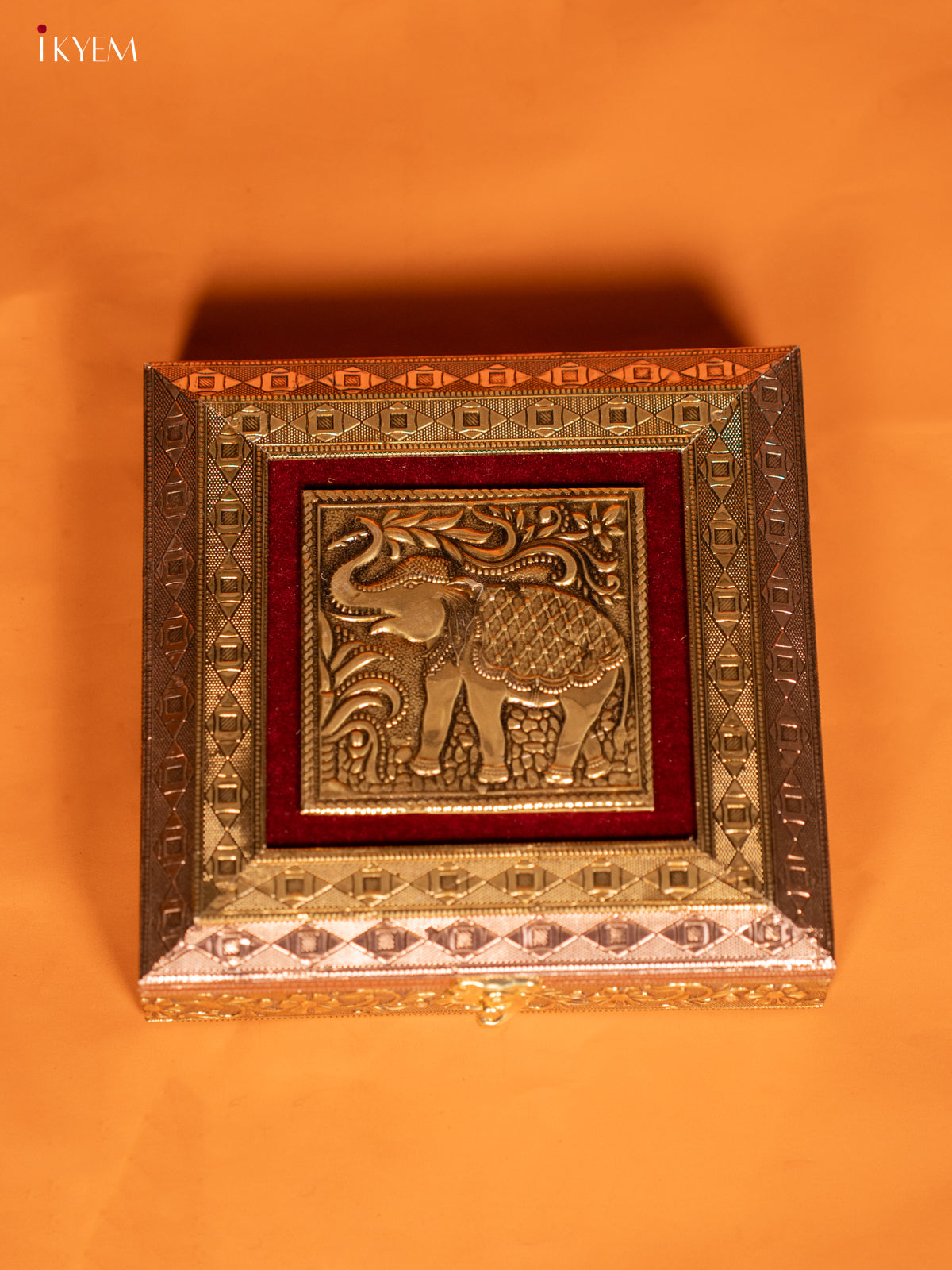 Gorgeous Elephant Printed Oxidized Dry Fruit Box