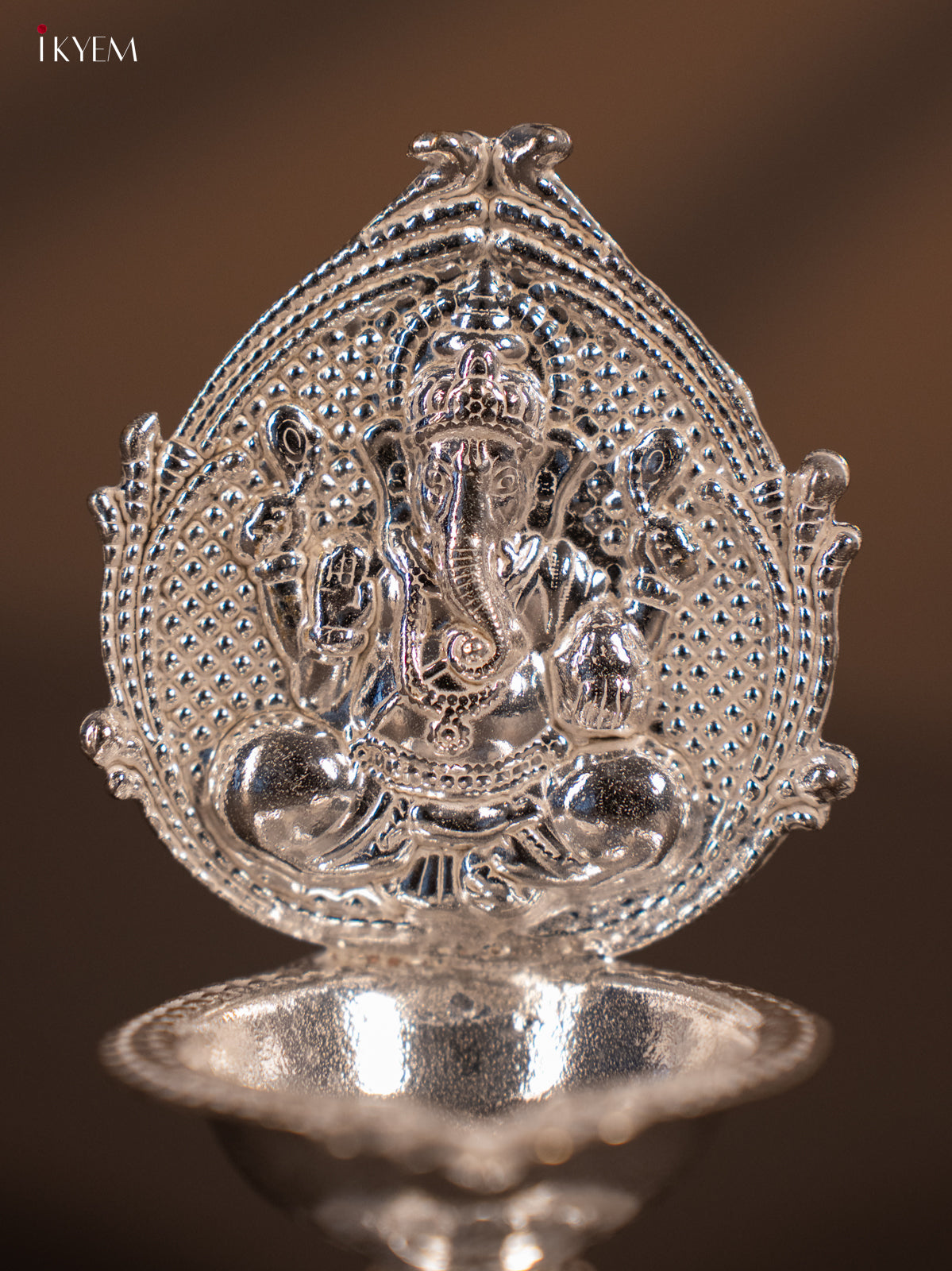 Gorgeous German Silver Lamp With Lord Ganesha Design 1