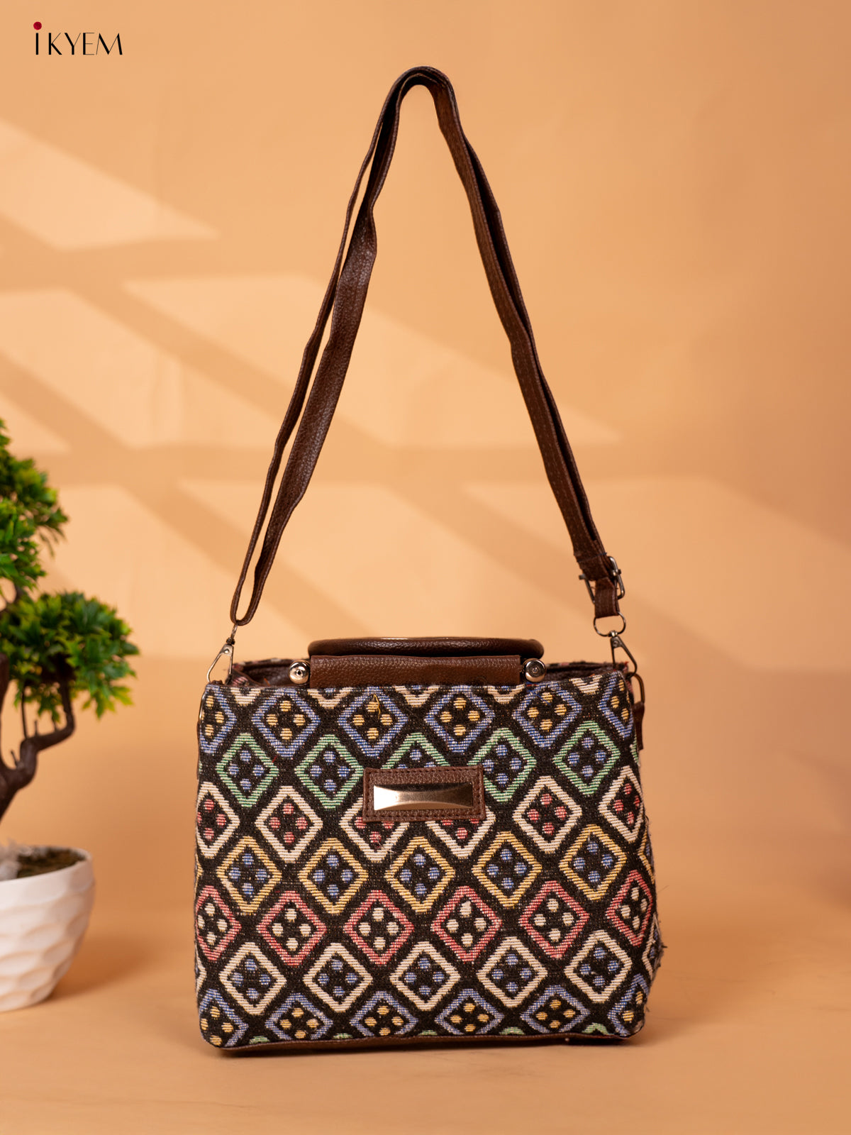 Jacquard Single hand Metal Handle Sling Bag - Black - KB22114