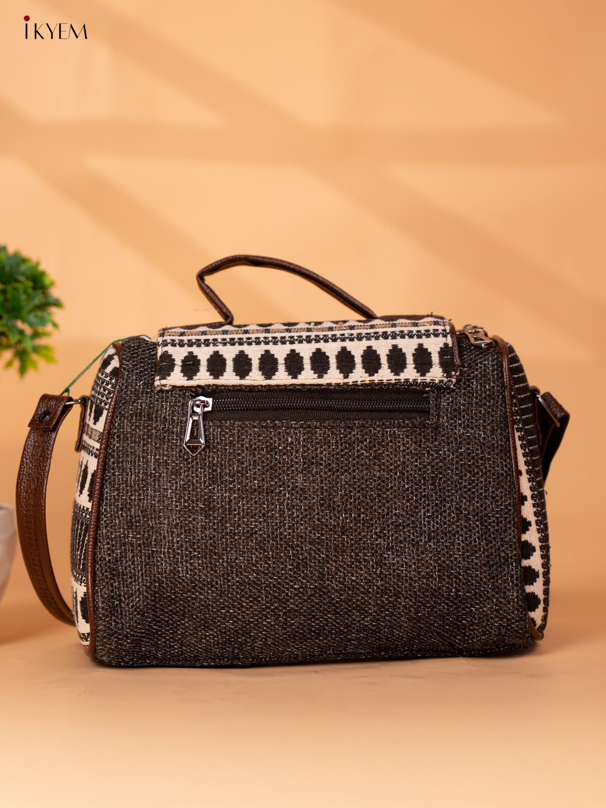 Jacquard Sling Bag with Printed Flap - Black - KB22121