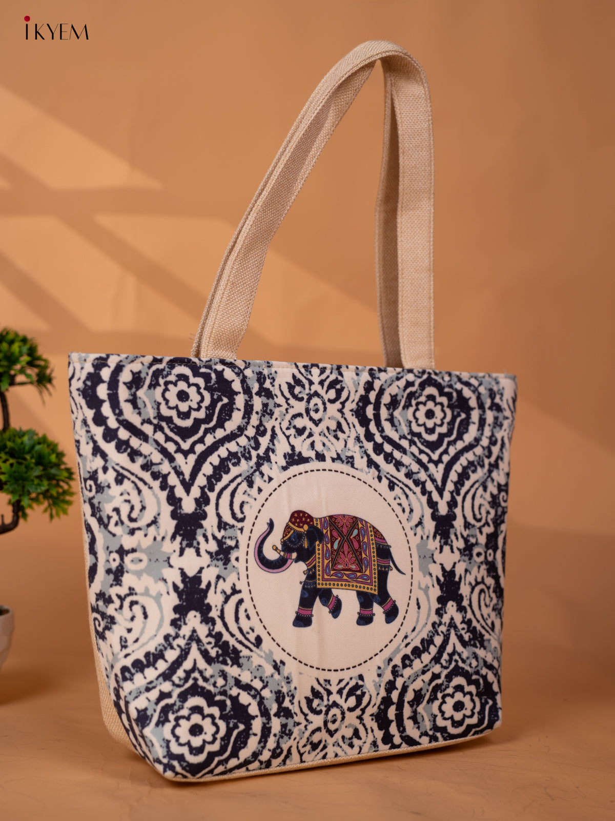 Printed Handbag - Elephant - white & Blue - KB22171