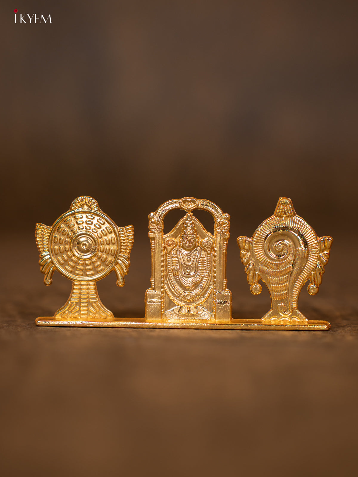 Gold plated Bajaji Shank Chakra Stand - KB26119