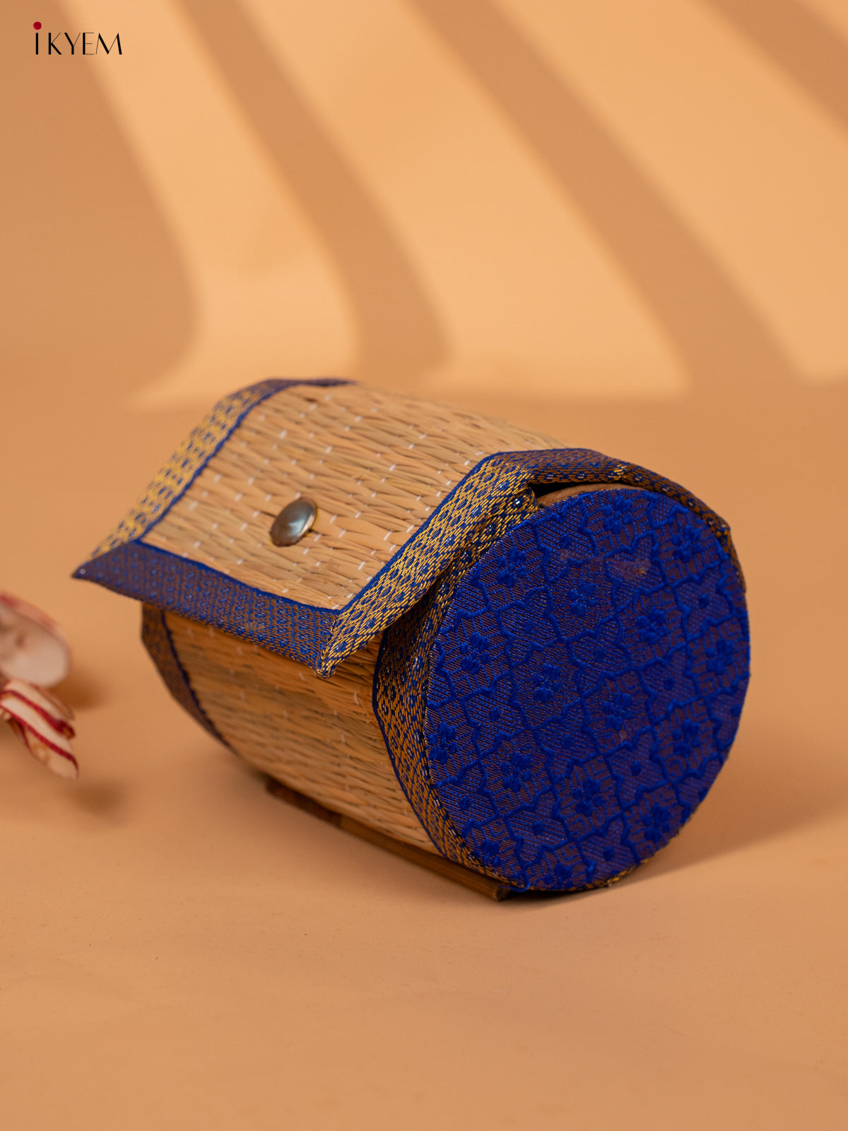 Half Raw Silk with korai Round Bangle box - Sandal with blue-KC20125