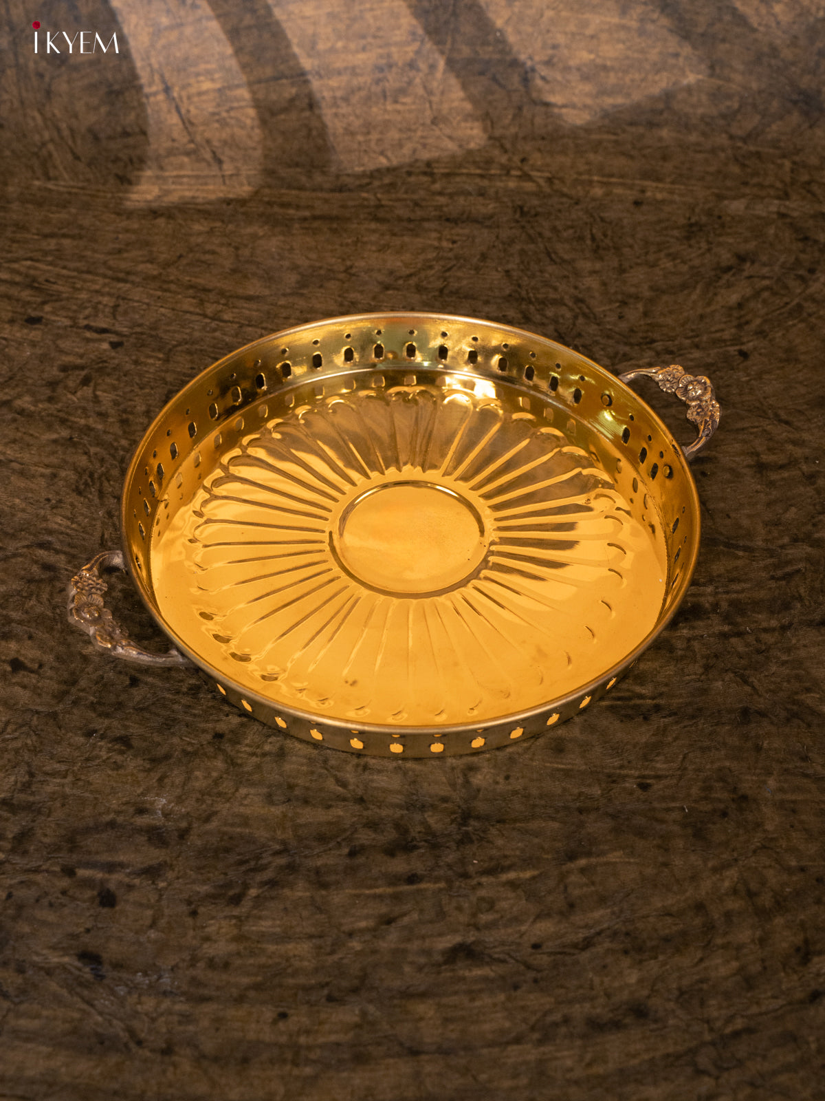 Brass round tray - KC20146