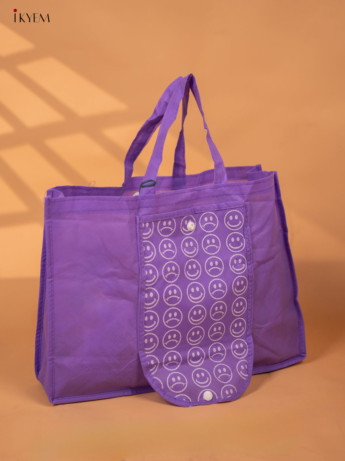 Eco-Friendly Smiley Non-woven Foldable Bag - KC29112