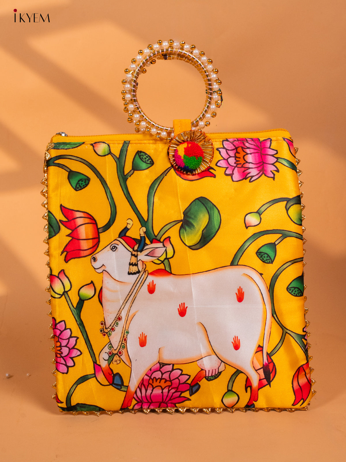 Cow Digital Printed Bag with Bangle handle-KC29119