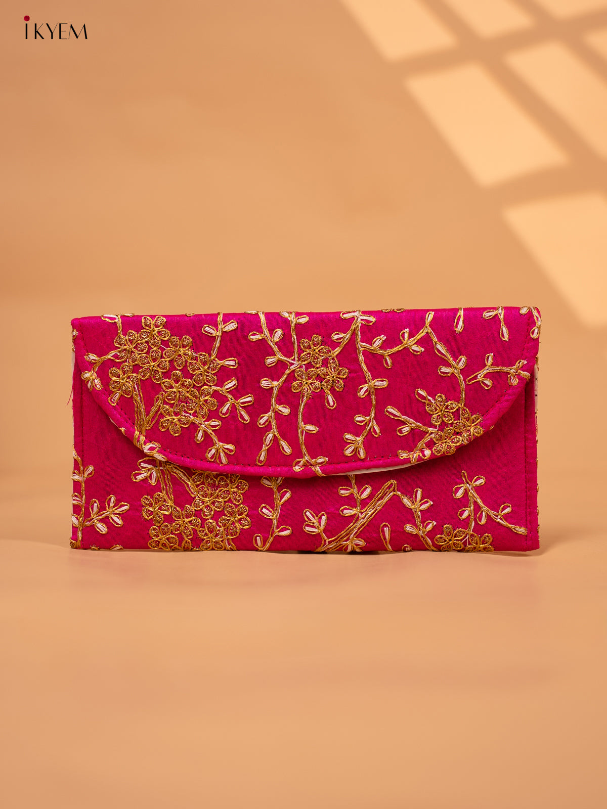 Clutch Purse with Floral Embroidery - KC29123