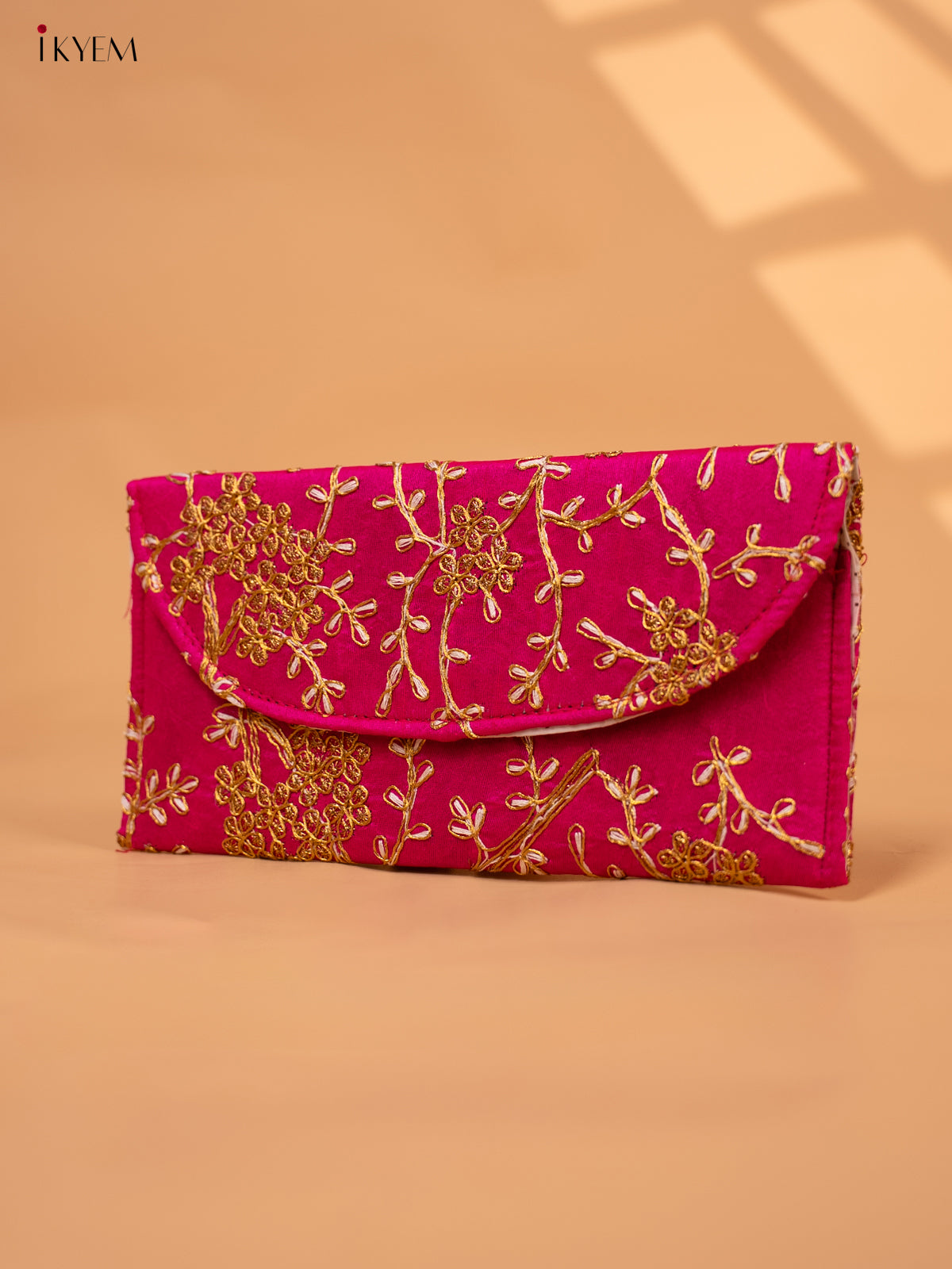 Clutch Purse with Floral Embroidery - KC29123