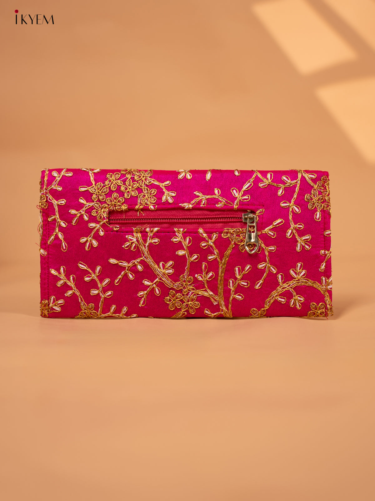 Clutch Purse with Floral Embroidery - KC29123