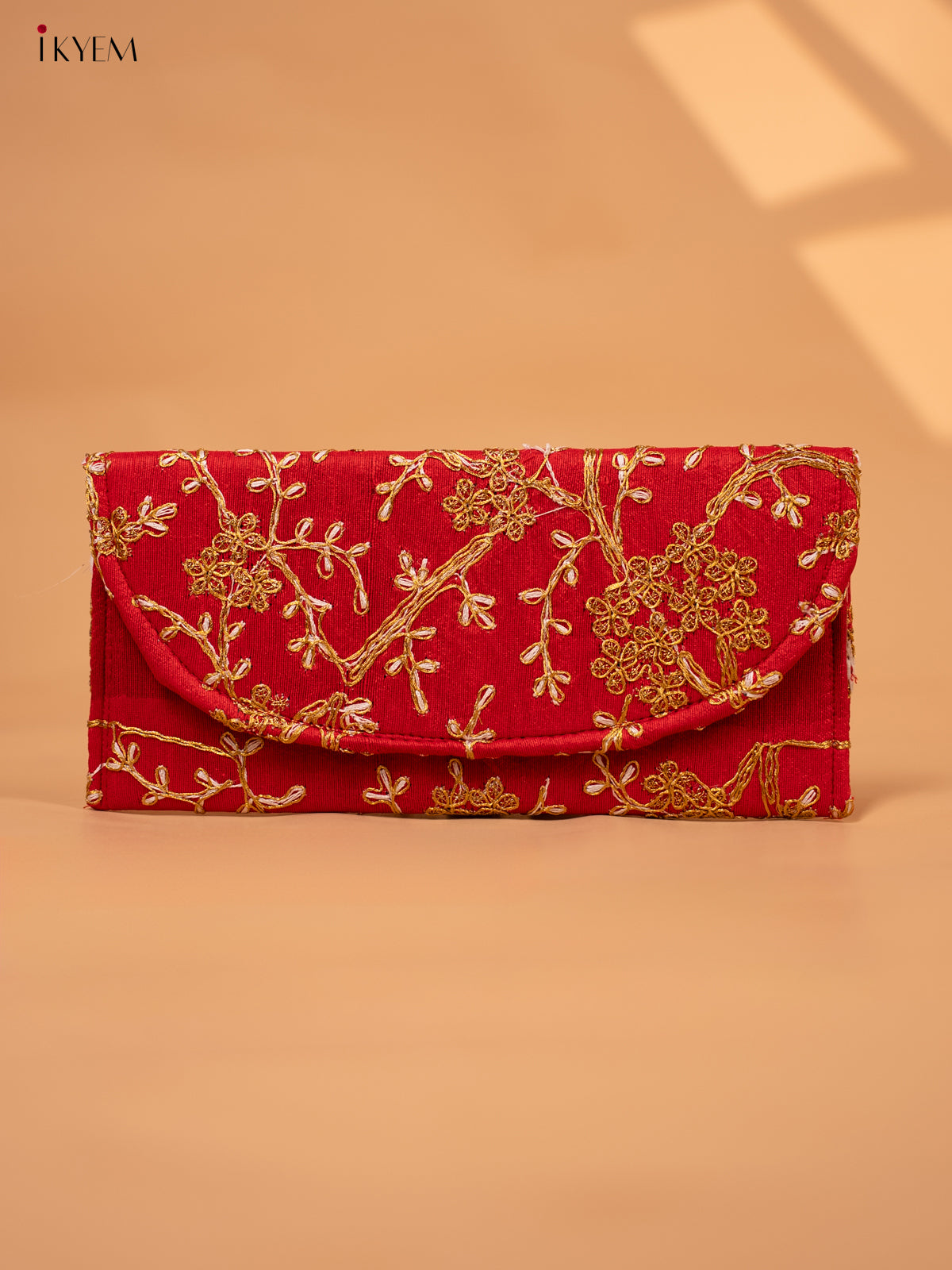 Clutch Purse with Floral Embroidery - KC29123