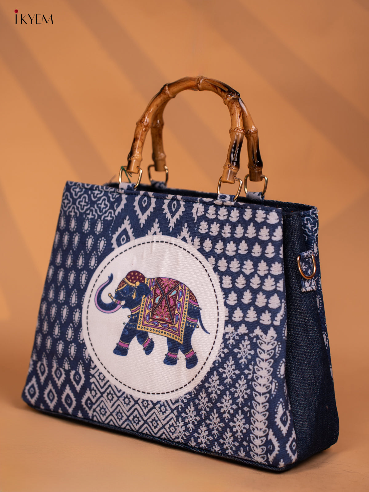 Jacquard Printed Elephant Handbag Single Hand Wooden Handle
