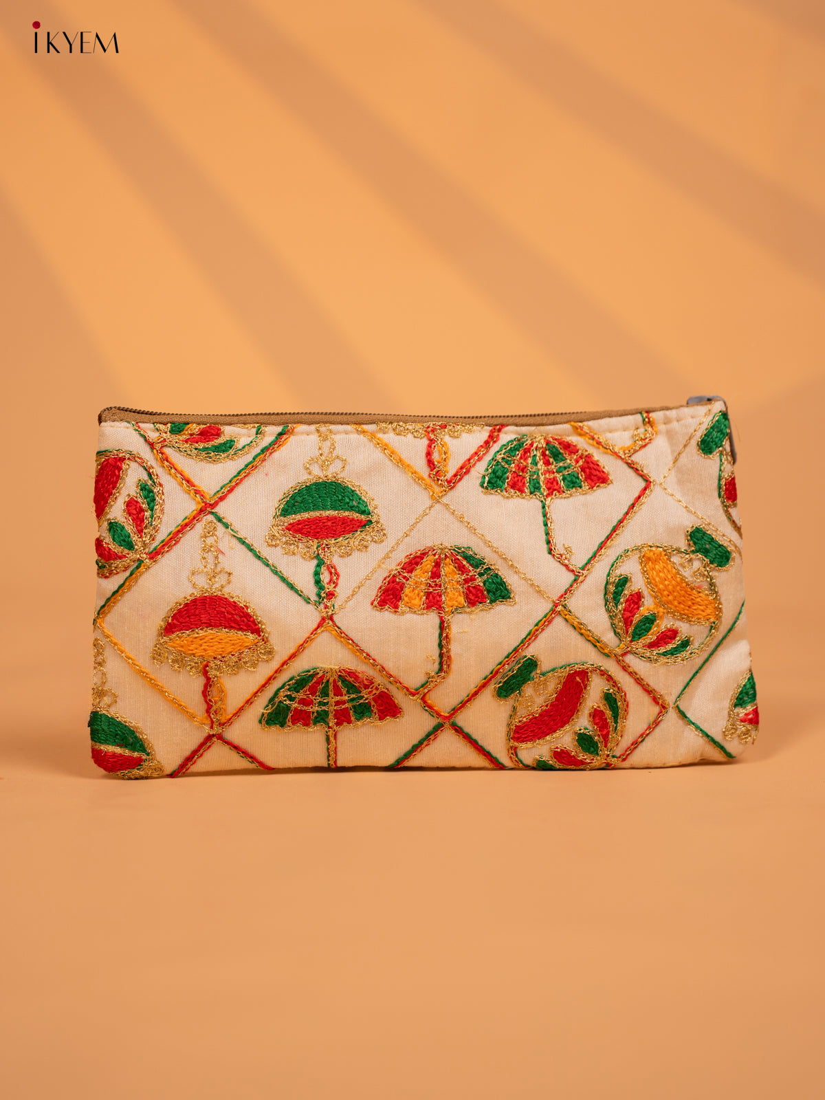 Designer Embroidered Purse - KD09118